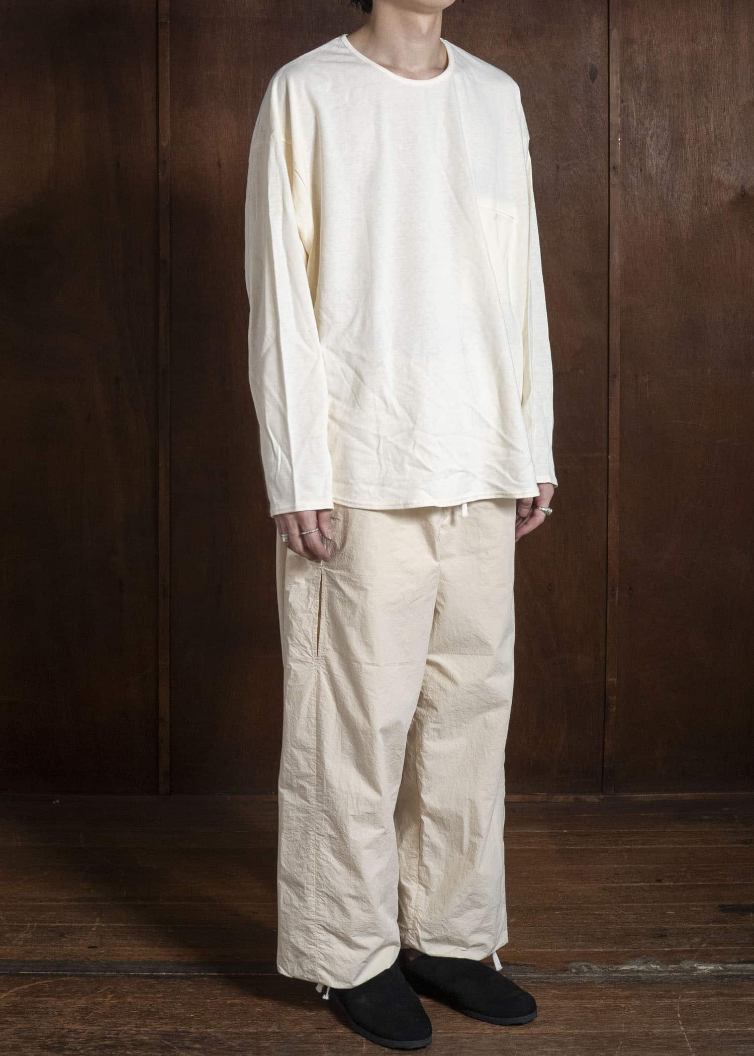 amachi. AY19B-3079 Air Forming Pants Off White