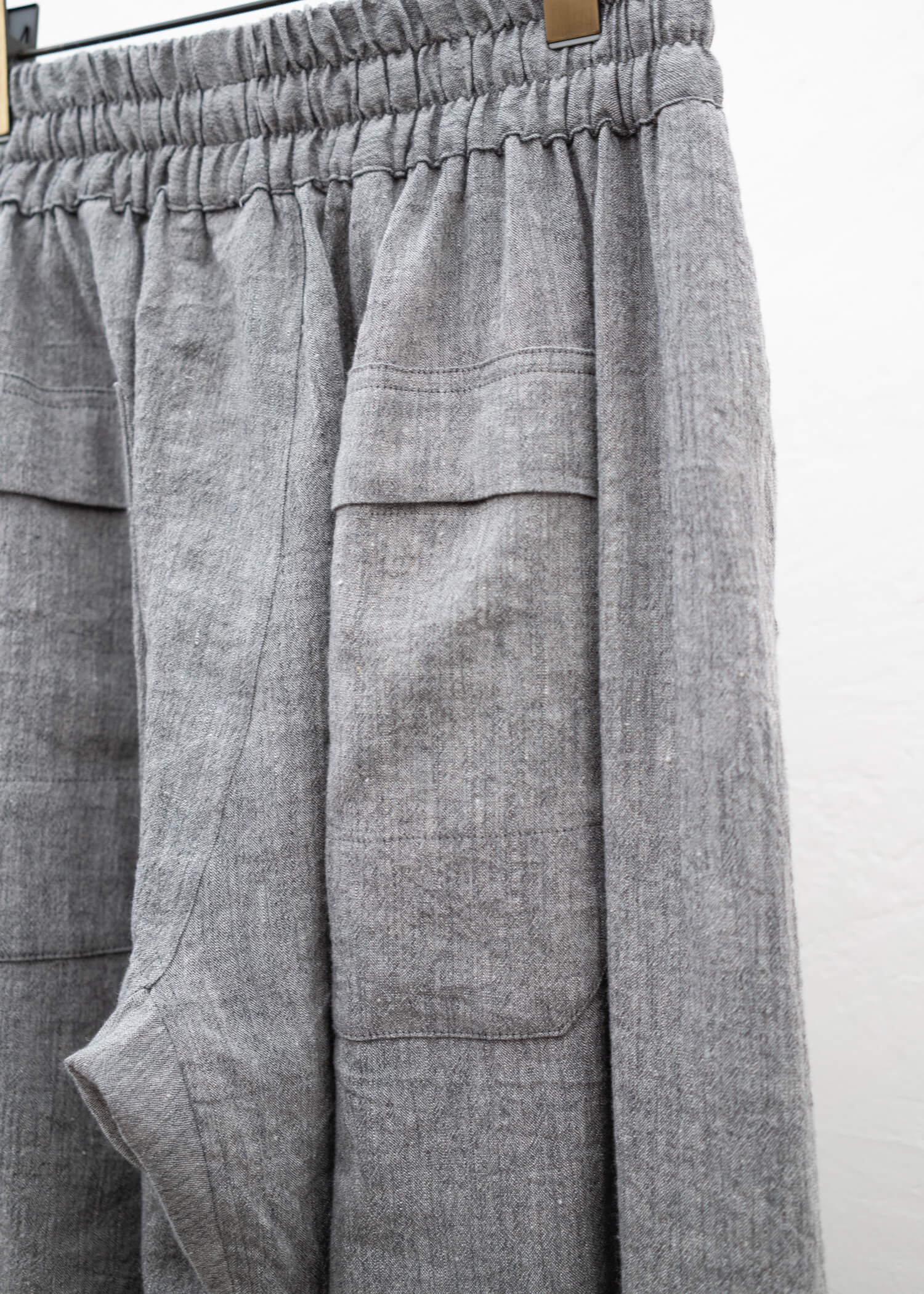 JAN-JAN VAN ESSCHE "TROUSERS#77" LOOSE FIT SINGLE PLEATED TROUSERS GREY MELE LINEN COTTON WOOL CHAMBRAY