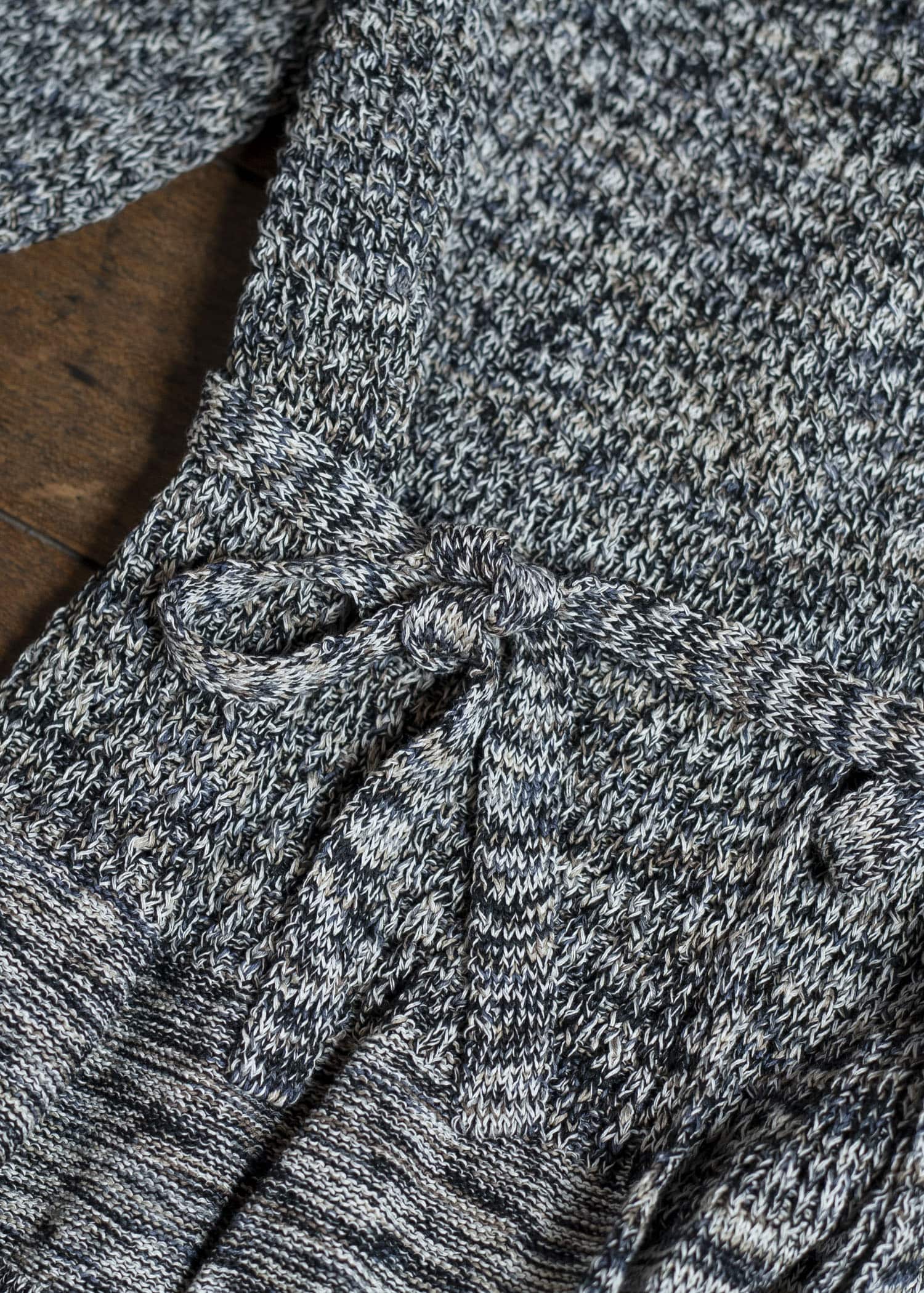 amachi. Natural shaped Knit cardigan AY16-33 Blue Gray