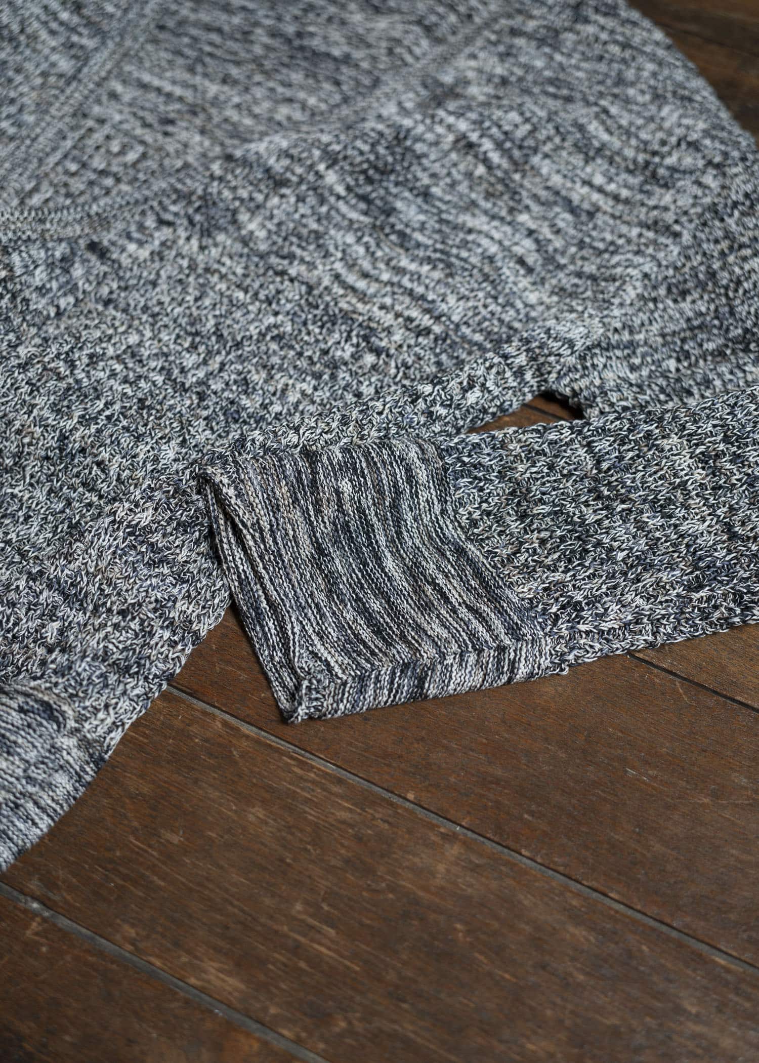 amachi. Natural shaped Knit cardigan AY16-33 Blue Gray