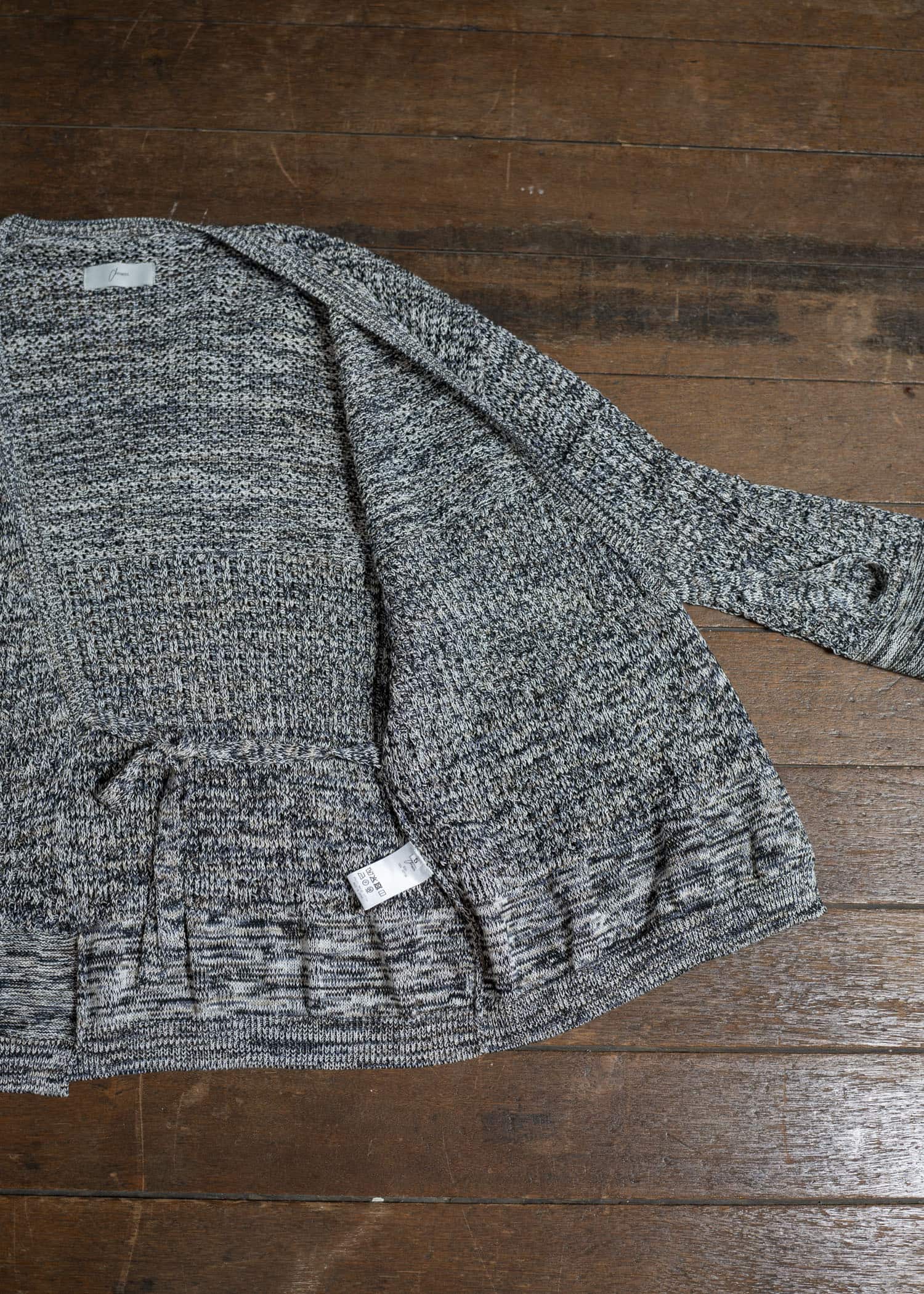 amachi. Natural shaped Knit cardigan AY16-33 Blue Gray