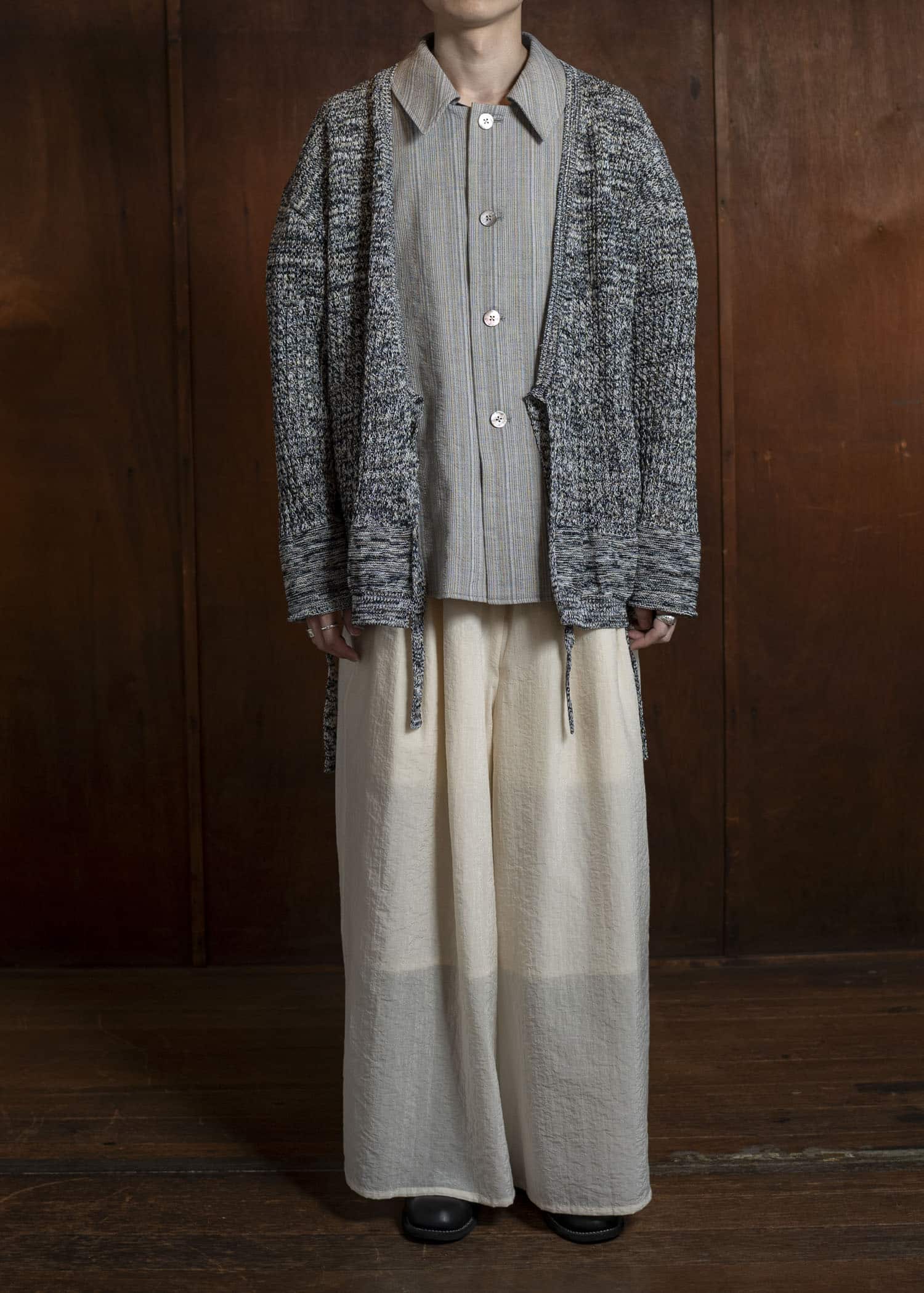 amachi. Natural shaped Knit cardigan AY16-33 Blue Gray