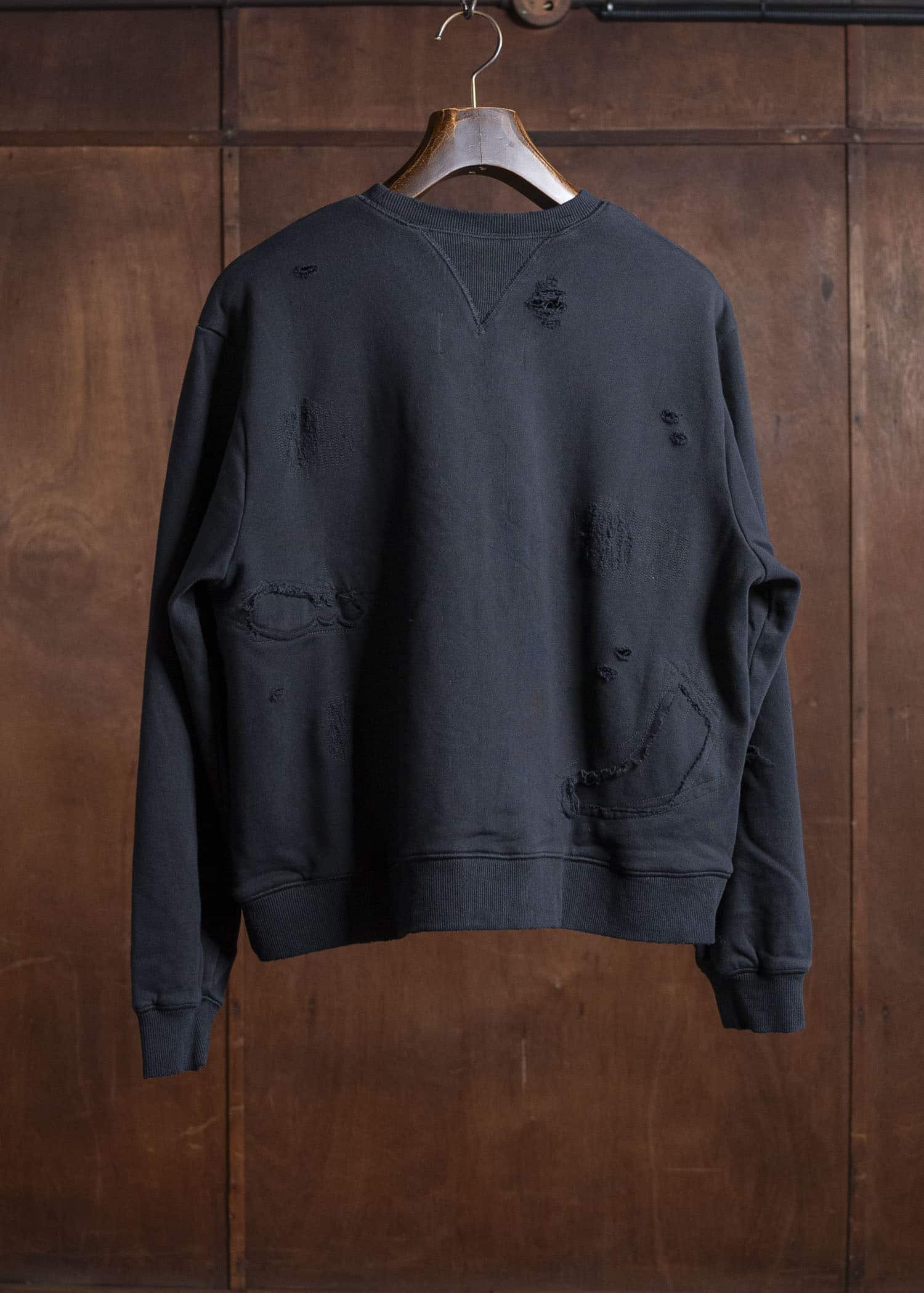 Professor.E DOUBLE V DESTROYED SWEATER BLACK 25FW-PE-TTL-01