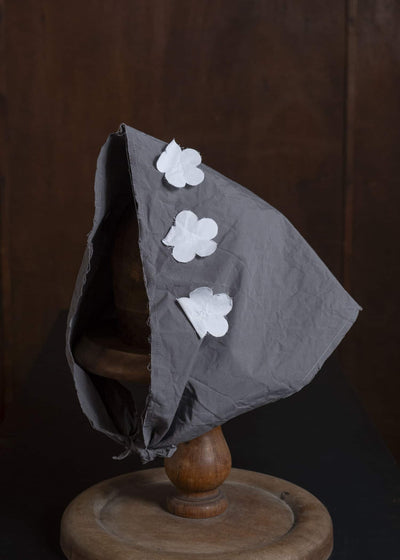 SCHA Giulietta FLOWERS HAT：charcoal grey FLOWERS：white 2020