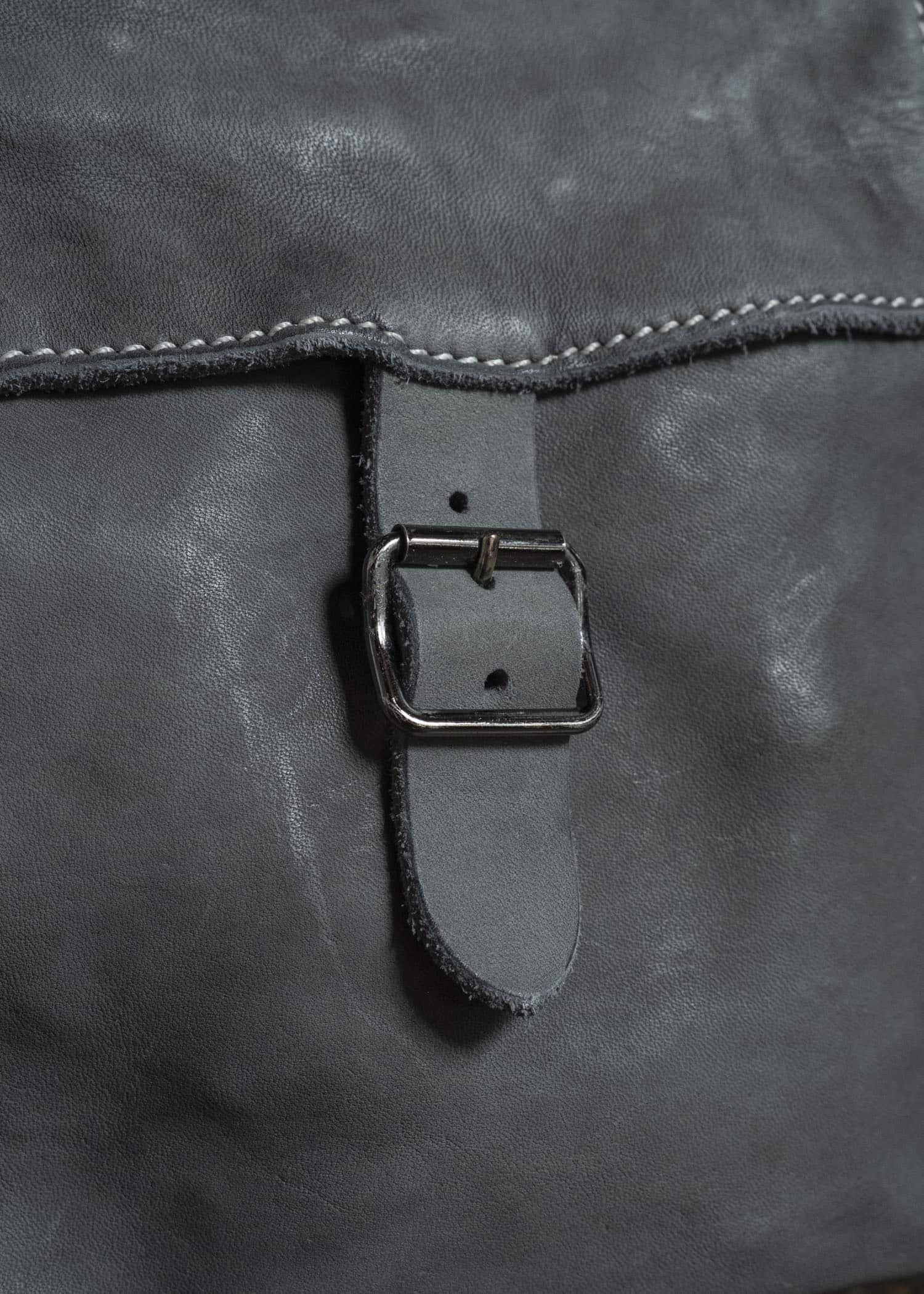 GUIDI T16 TRAVEL BAG HORSE FULL GRAIN AND REVERSE CV60T