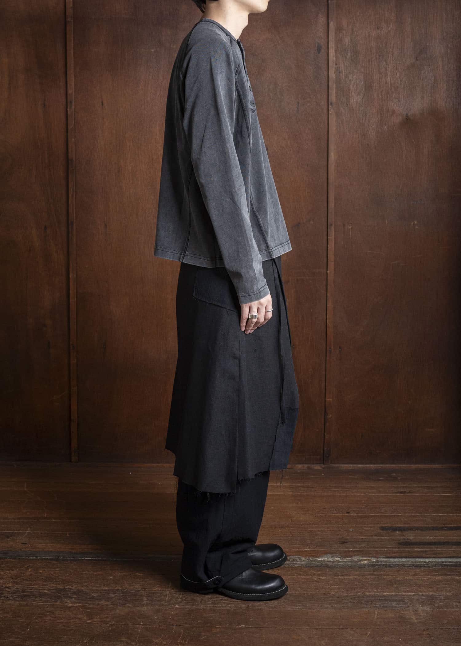 Professor.E FADED HENLEY DARK GRAY 25FW-PE-TTL-02