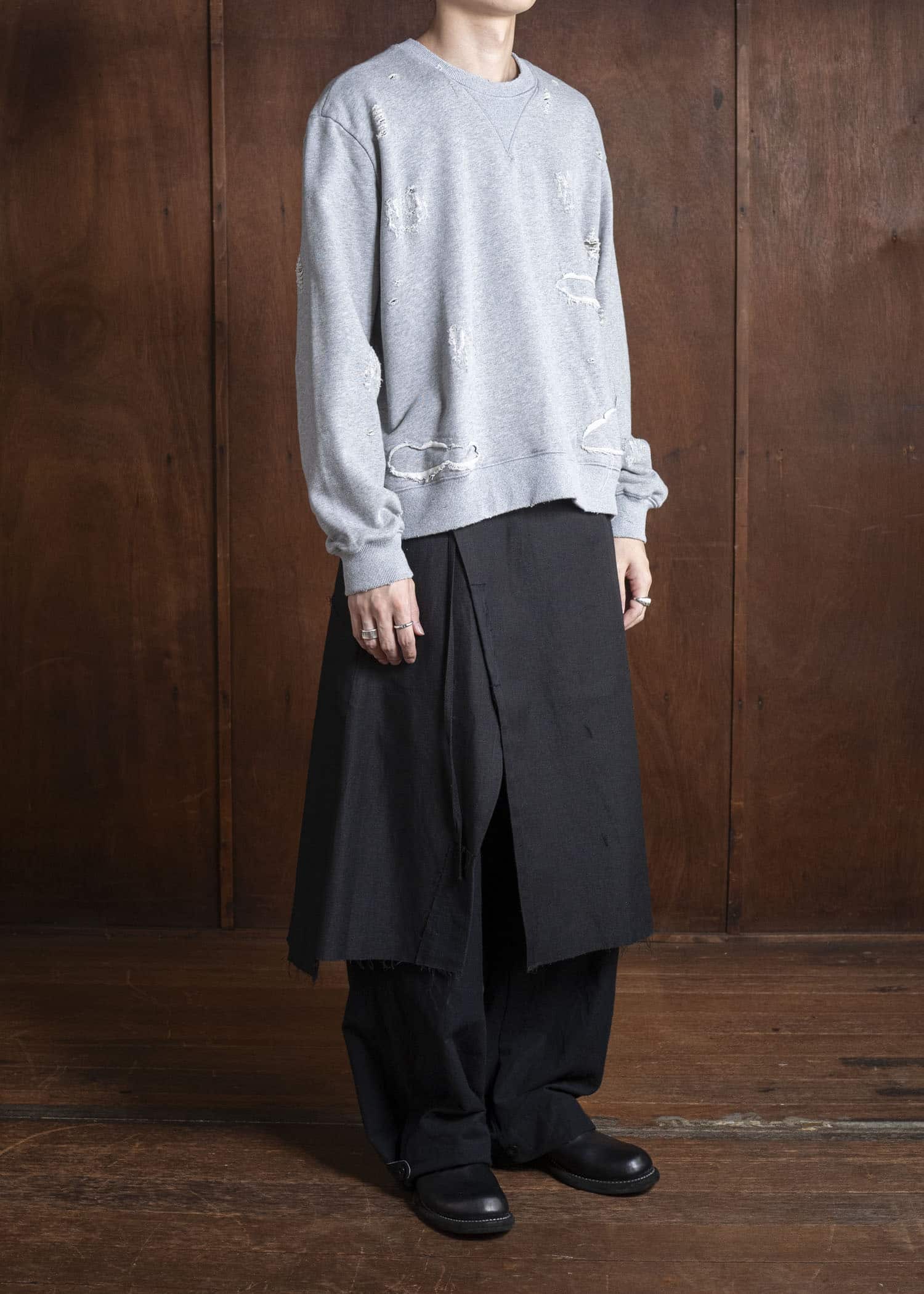 Professor.E DOUBLE V DESTROYED SWEATER GREY 25FW-PE-TTL-01