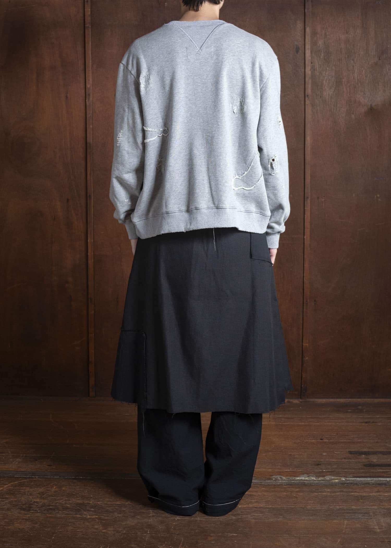 Professor.E DOUBLE V DESTROYED SWEATER GRAY 25FW-PE-TTL-01