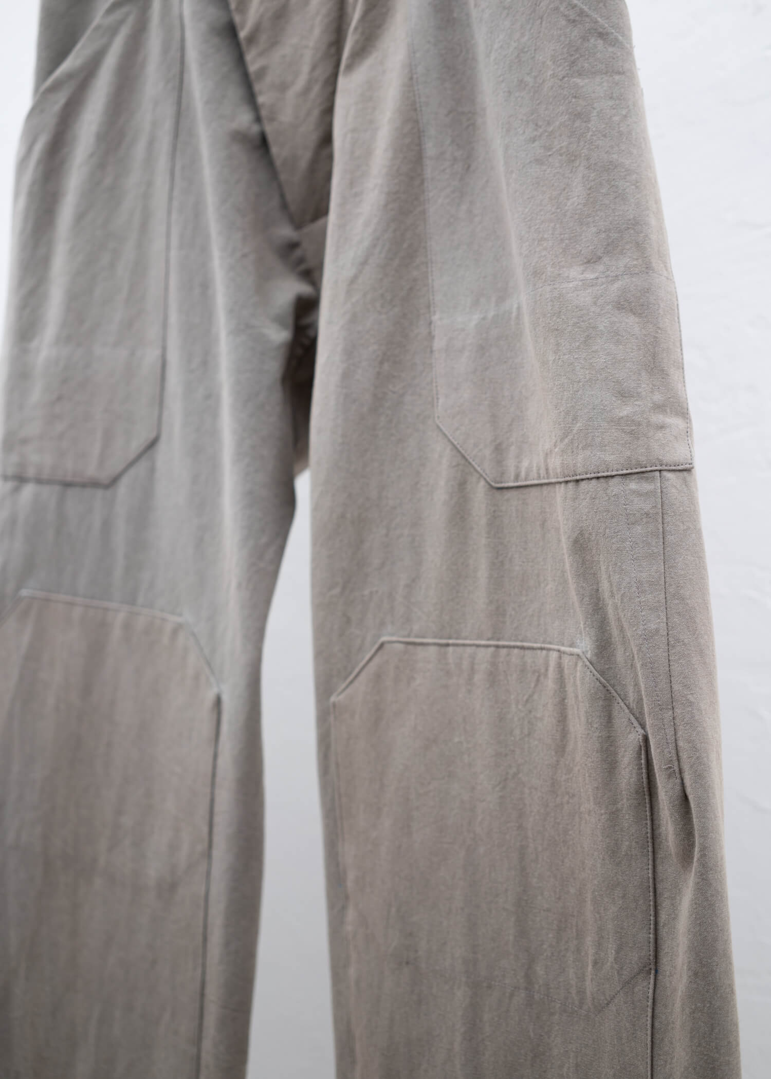 JAN-JAN VAN ESSCHE ""TROUSERS#75"" WORKWEAR STYLE TROUSERS COFFEE BINCHOTAN FINE CANVAS