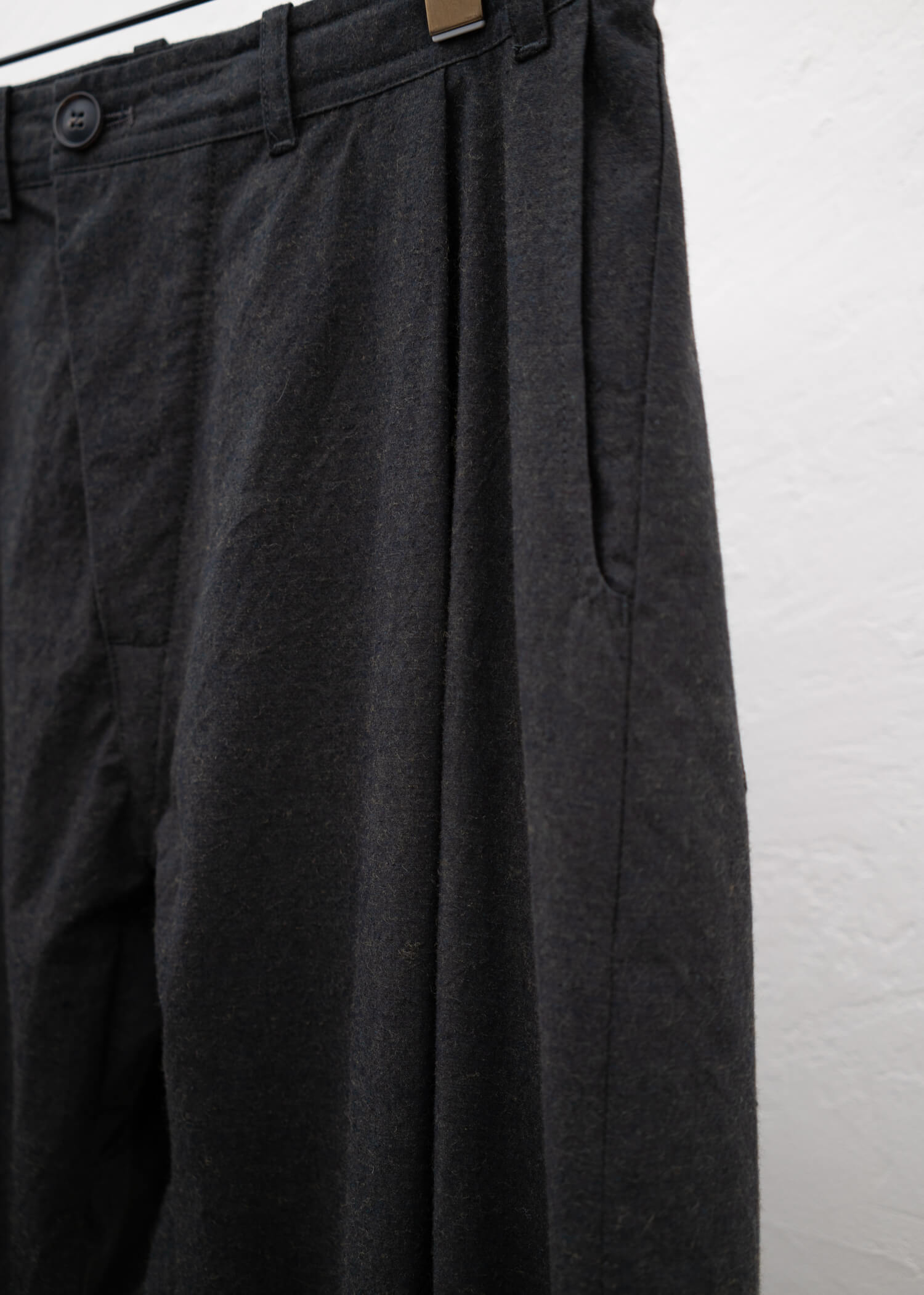 JAN-JAN VAN ESSCHE ""TROUSERS#68"" SINGLE PLEATED TROUSERS BLACK KHAKI COTTON WOOL DENSE CLOTH