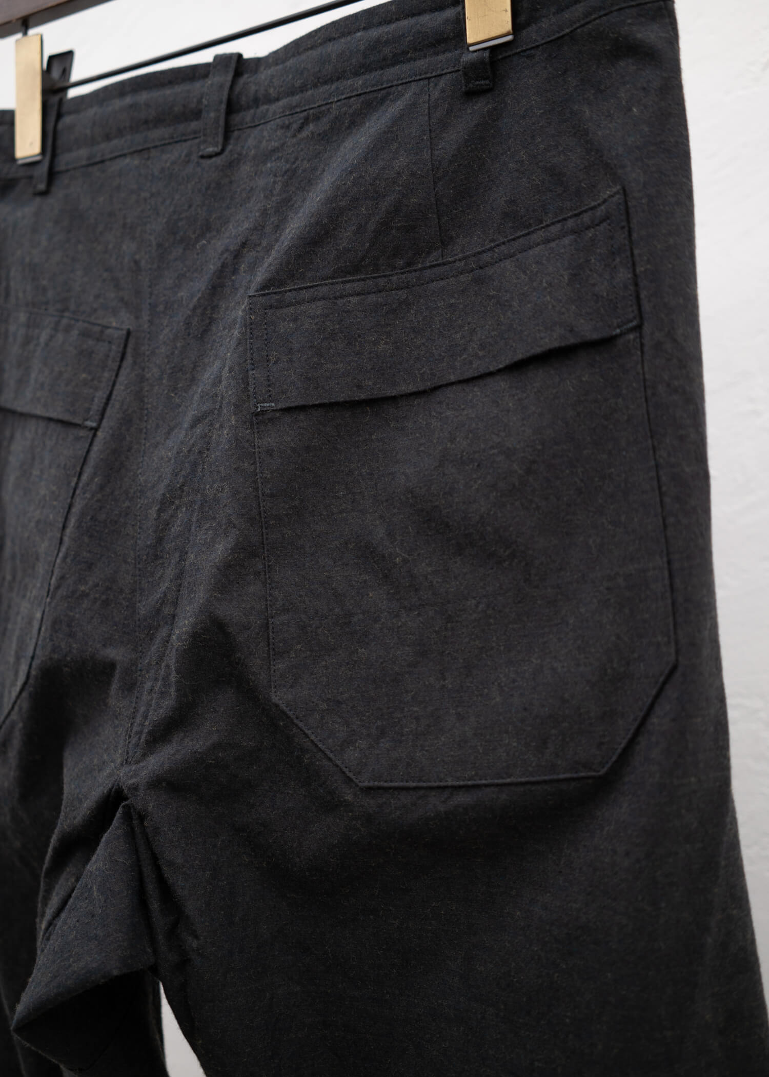 JAN-JAN VAN ESSCHE ""TROUSERS#68"" SINGLE PLEATED TROUSERS BLACK KHAKI COTTON WOOL DENSE CLOTH