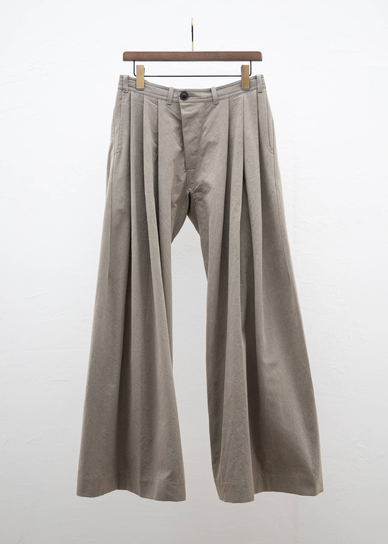 JAN-JAN VAN ESSCHE ”TROUSERS#76" EXTRA WIDE PLEATED TROUSERS COFFEE BINCHOTAN FINE CANVAS