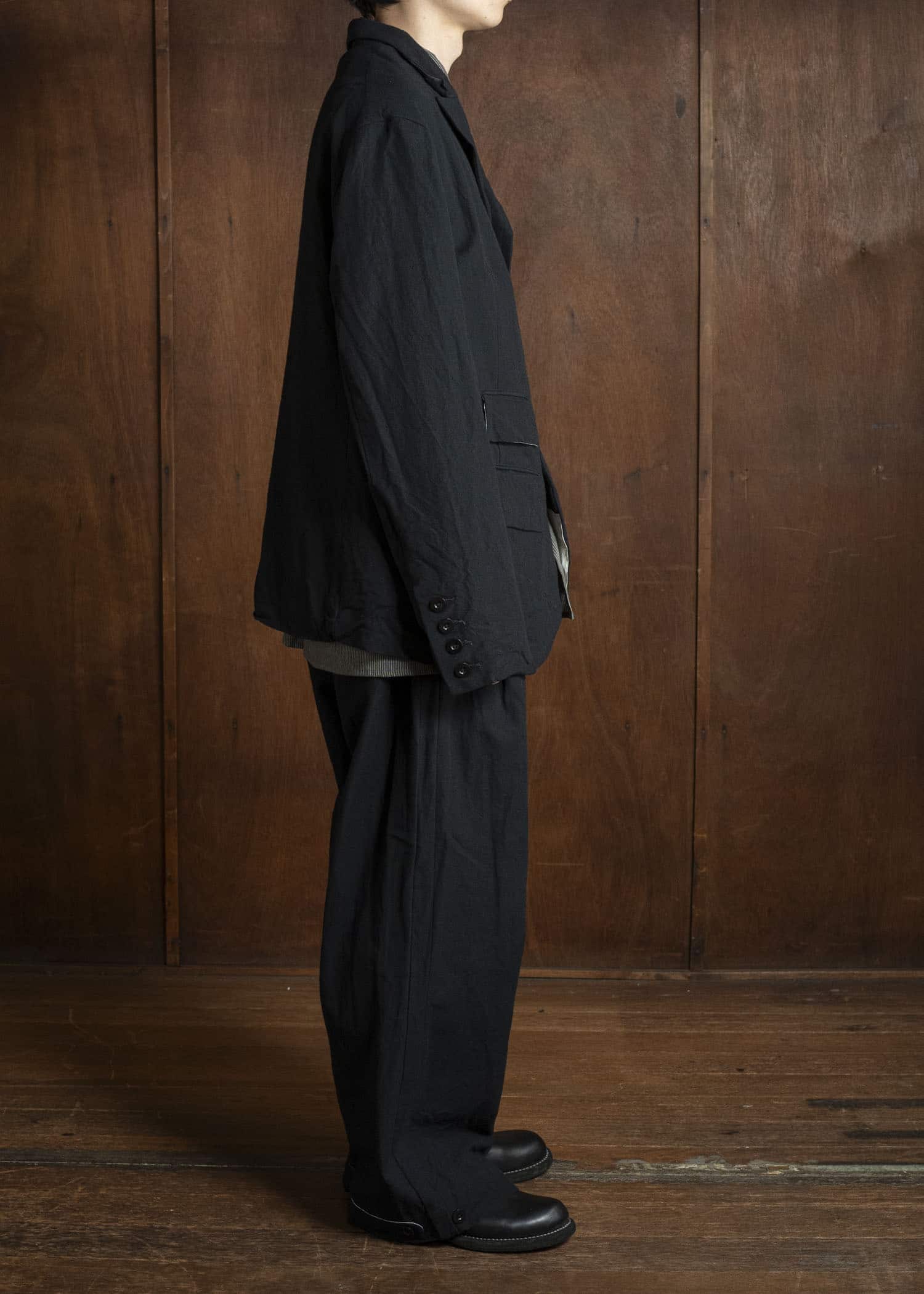 KLASICA 25F-TRS-B13 LINDBERG II - ax Side Tucked Wide Straight Trousers COAL BLACK