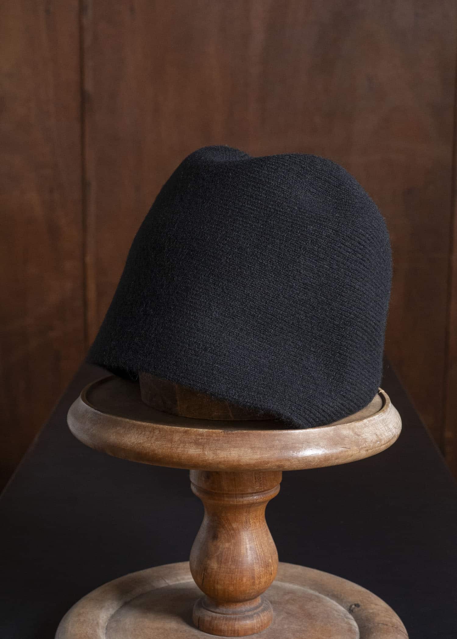 UMA WANG UK0052 BUCKET HAT uw900 - black