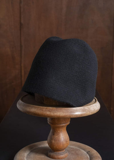 UMA WANG UK0052 BUCKET HAT uw900 - black