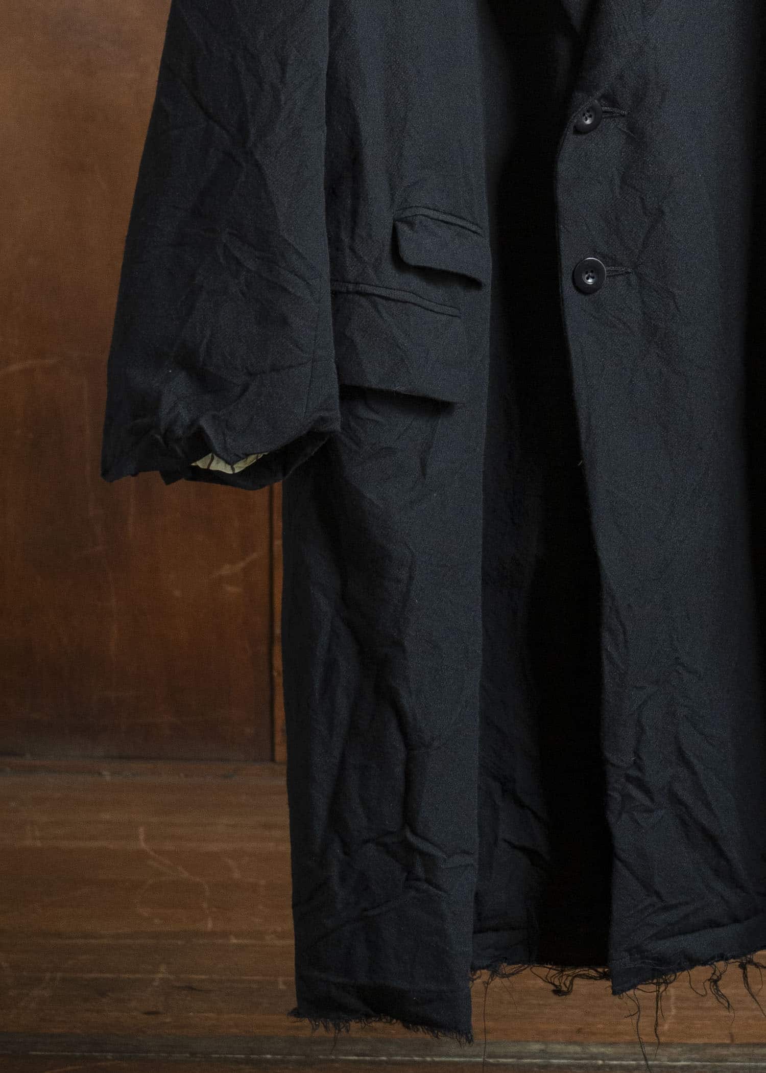 KLASICA 25F-CCT-B09 'THE DAY''-ax ''Wide Shoulder Solid Chester Coat'' COAL BLACK