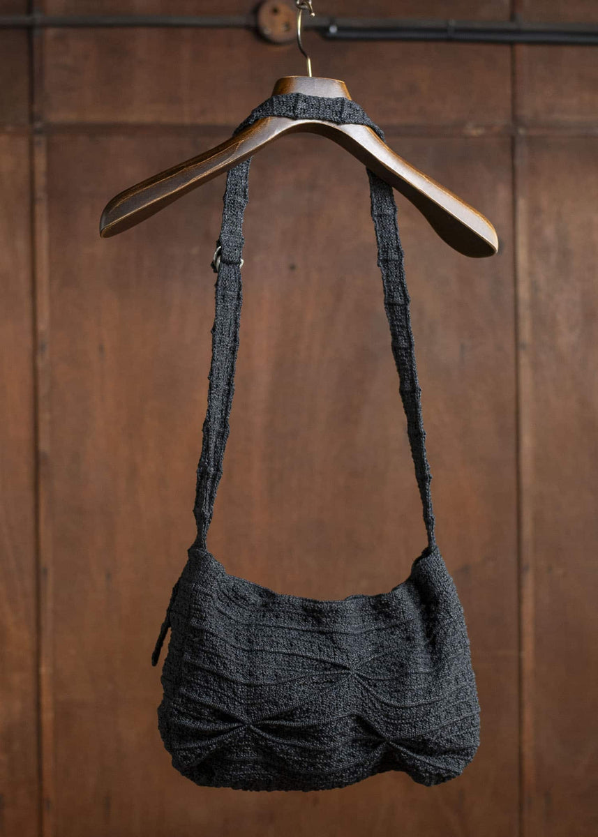 バッグ professor.E GATHERED KNIT BAG Professor.E GATHERE KNIT BAG 25SS-PE-ACC-10-BLACK – VISION OF FASHION