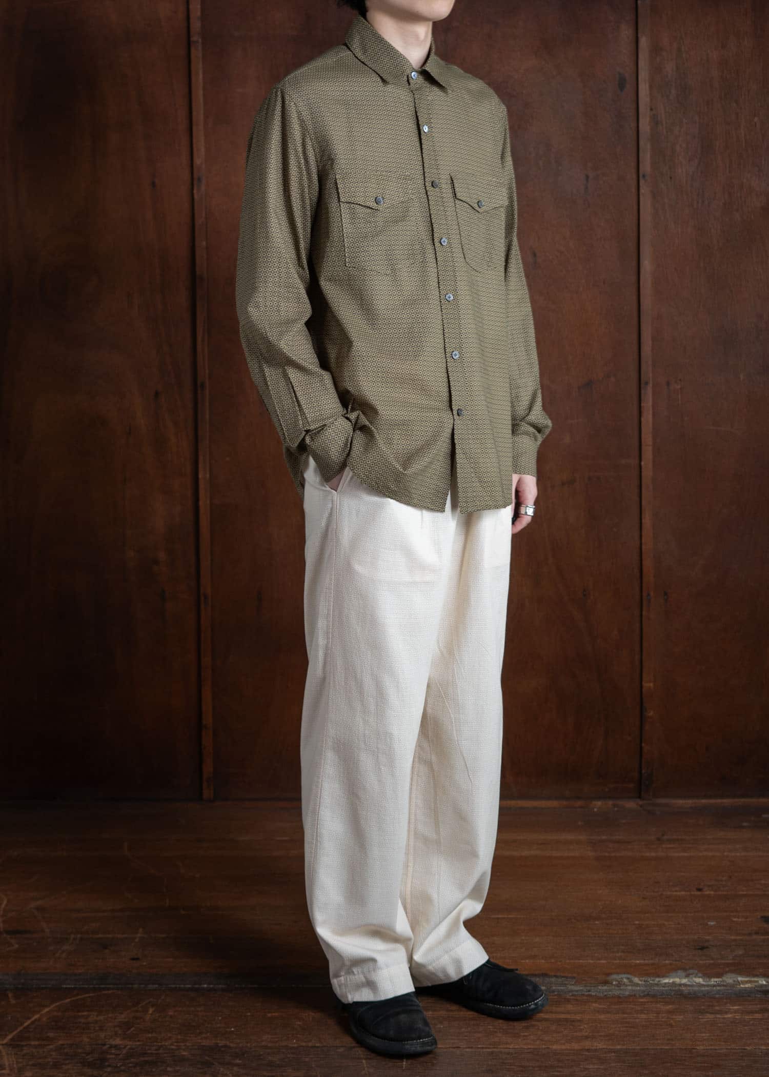 ITOH Dot Print Classic Shirt Khaki