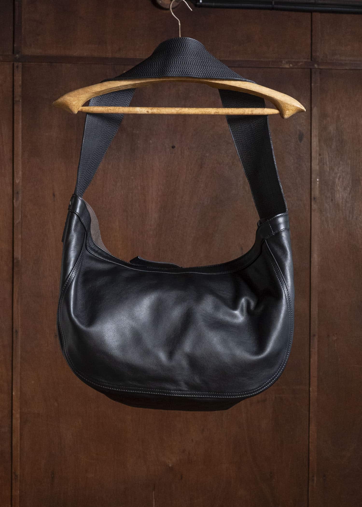 Taiga Takahashi Lot.004-Cf-Black Newsboy Bag Calf Leather Black