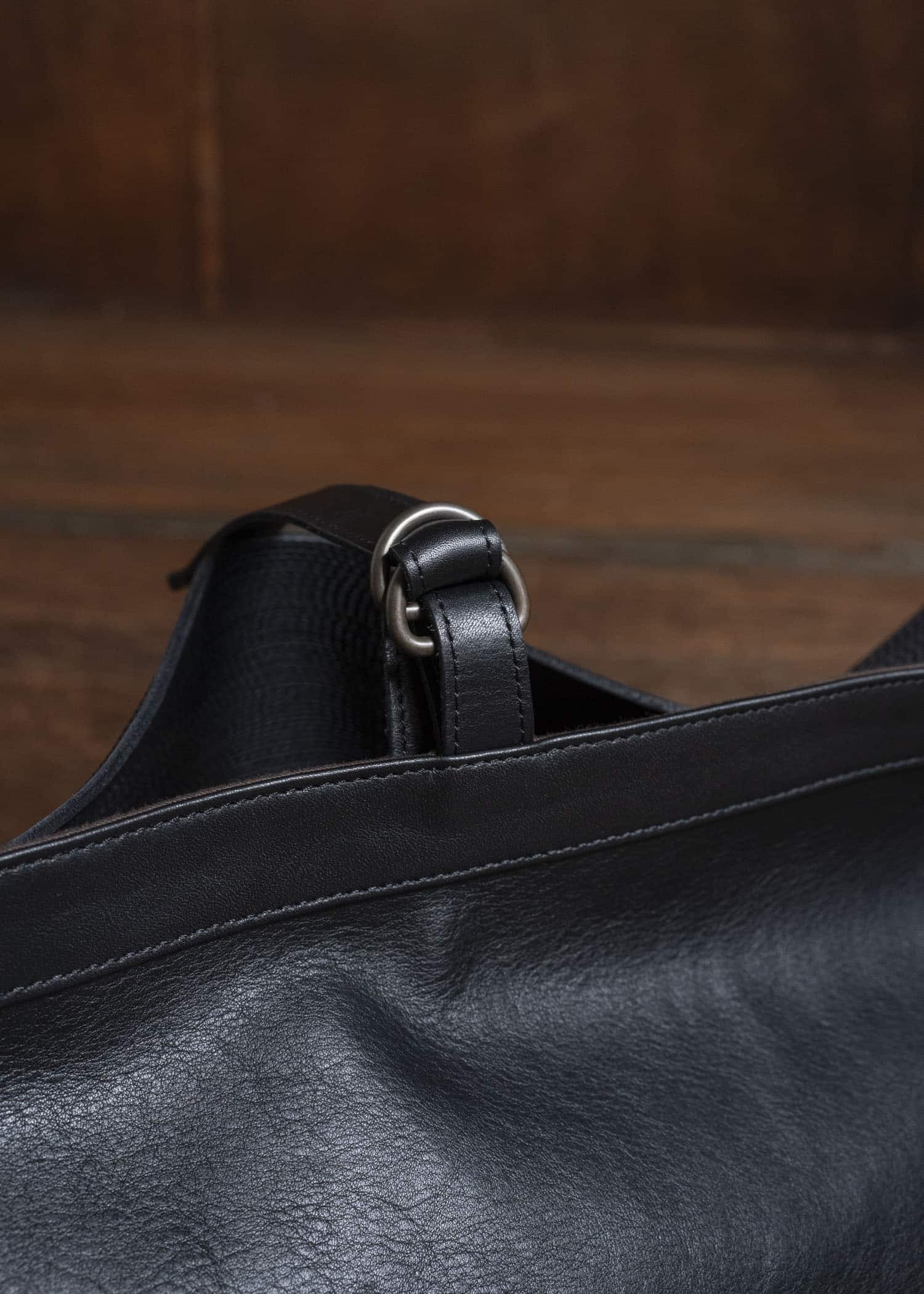 Taiga Takahashi Lot.004-Cf-Black Newsboy Bag Calf Leather Black
