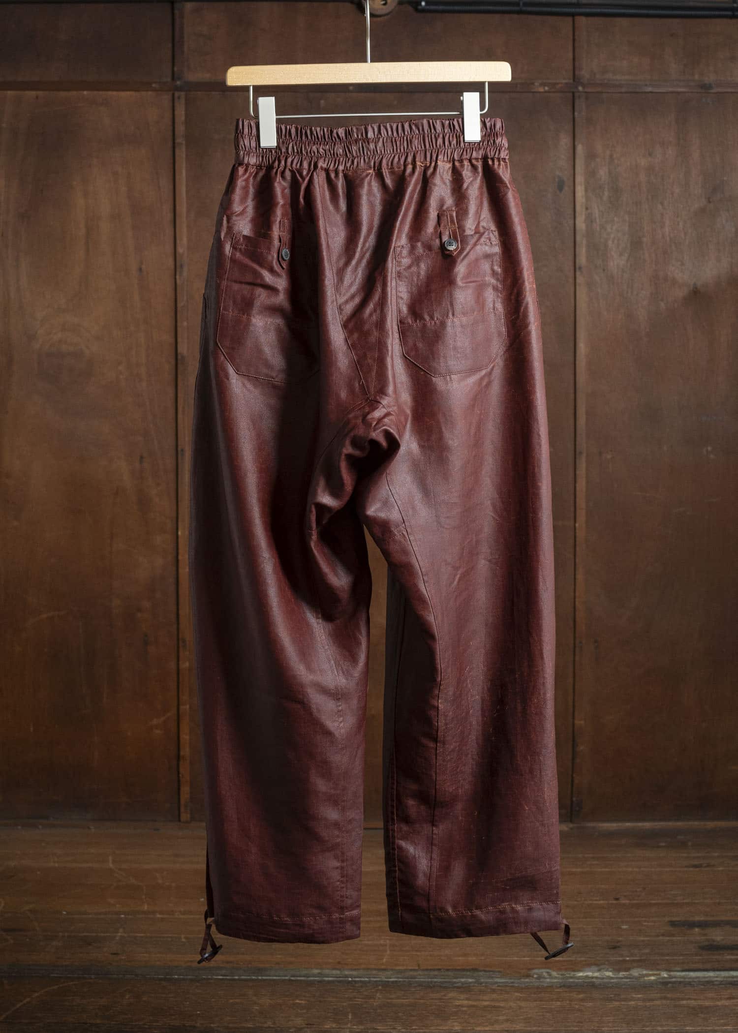 JAN-JAN VAN ESSCHE TROUSERS#88 LOOSE FIT, SINGLE PLEATED TROUSERS Shuliang Silk Padded Oxblood