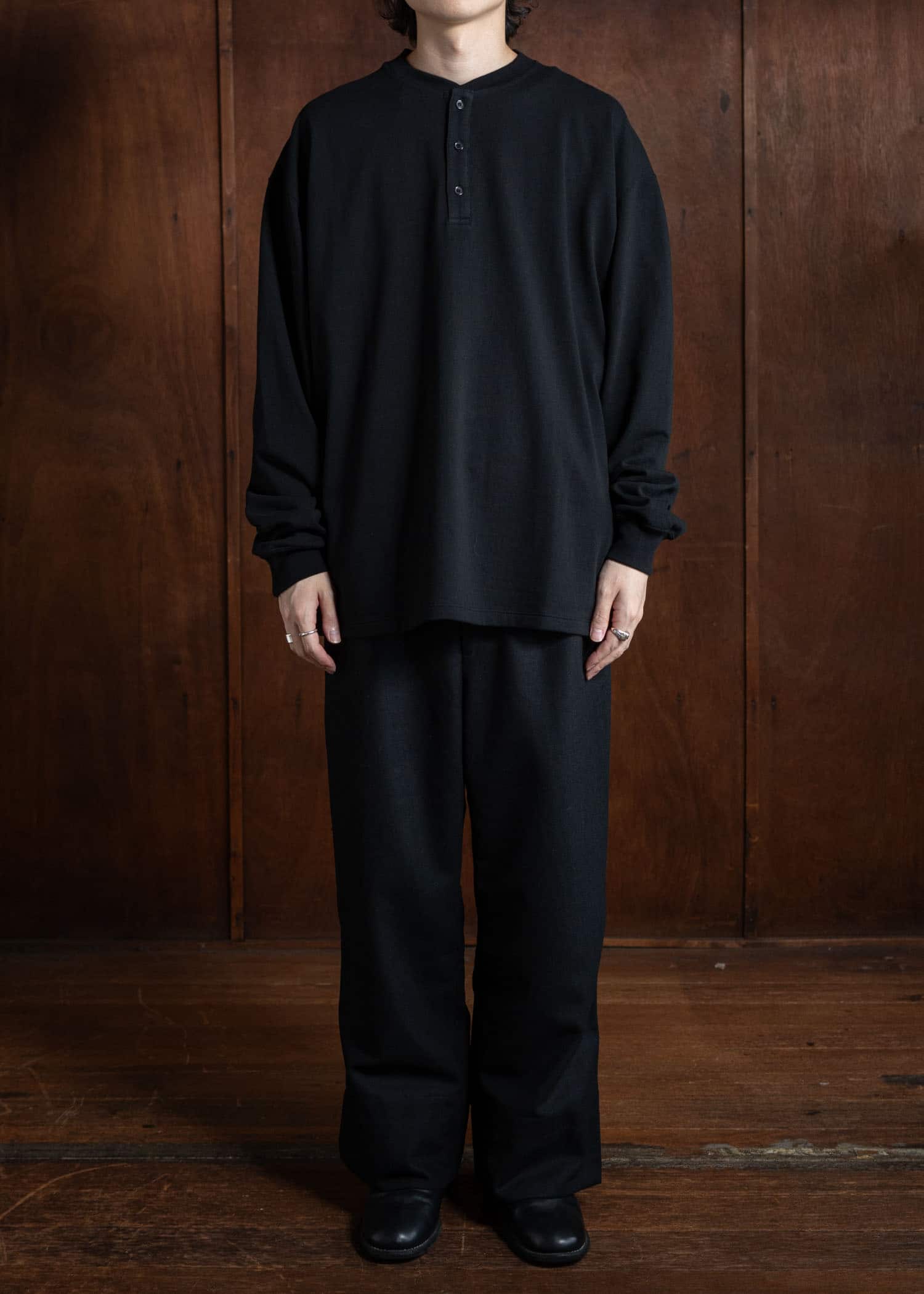 YOKO SAKAMOTO Tsuriami L/S Henley Neck Black YS-24AW-114-Black