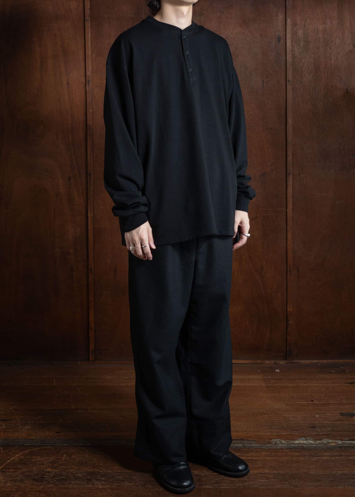 YOKO SAKAMOTO Tsuriami L/S Henley Neck Black YS-24AW-114-Black