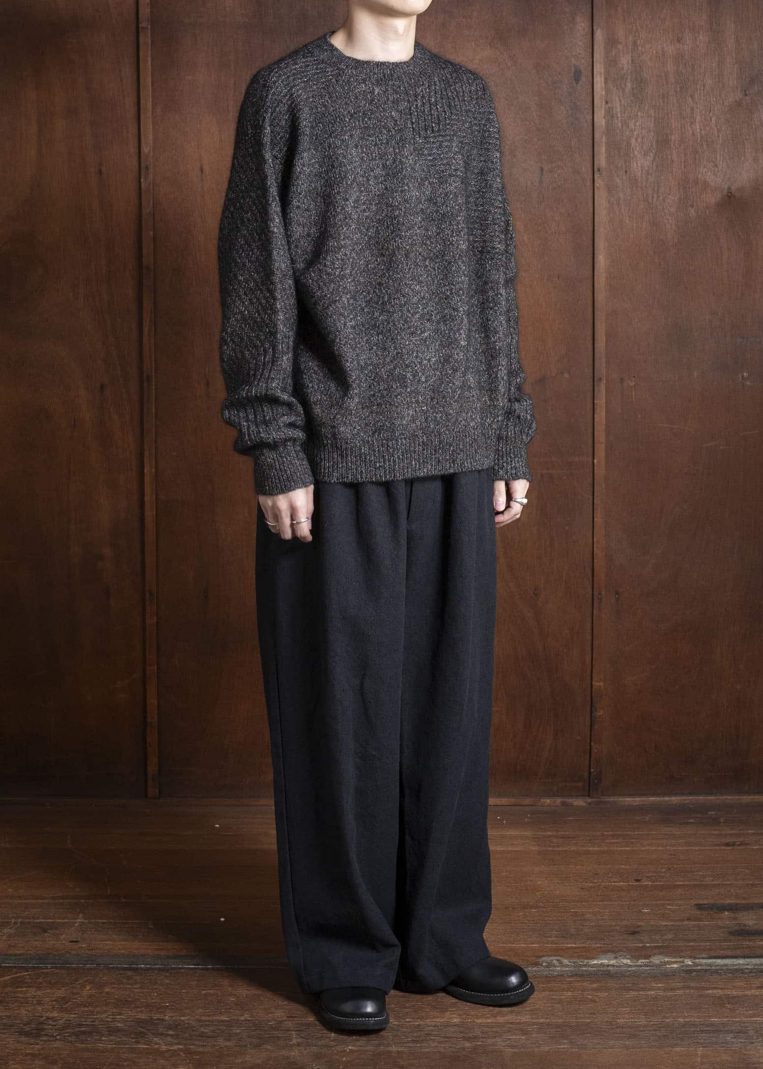 amachi. Wood Flame Knit AY17K-4080 Mix Gray