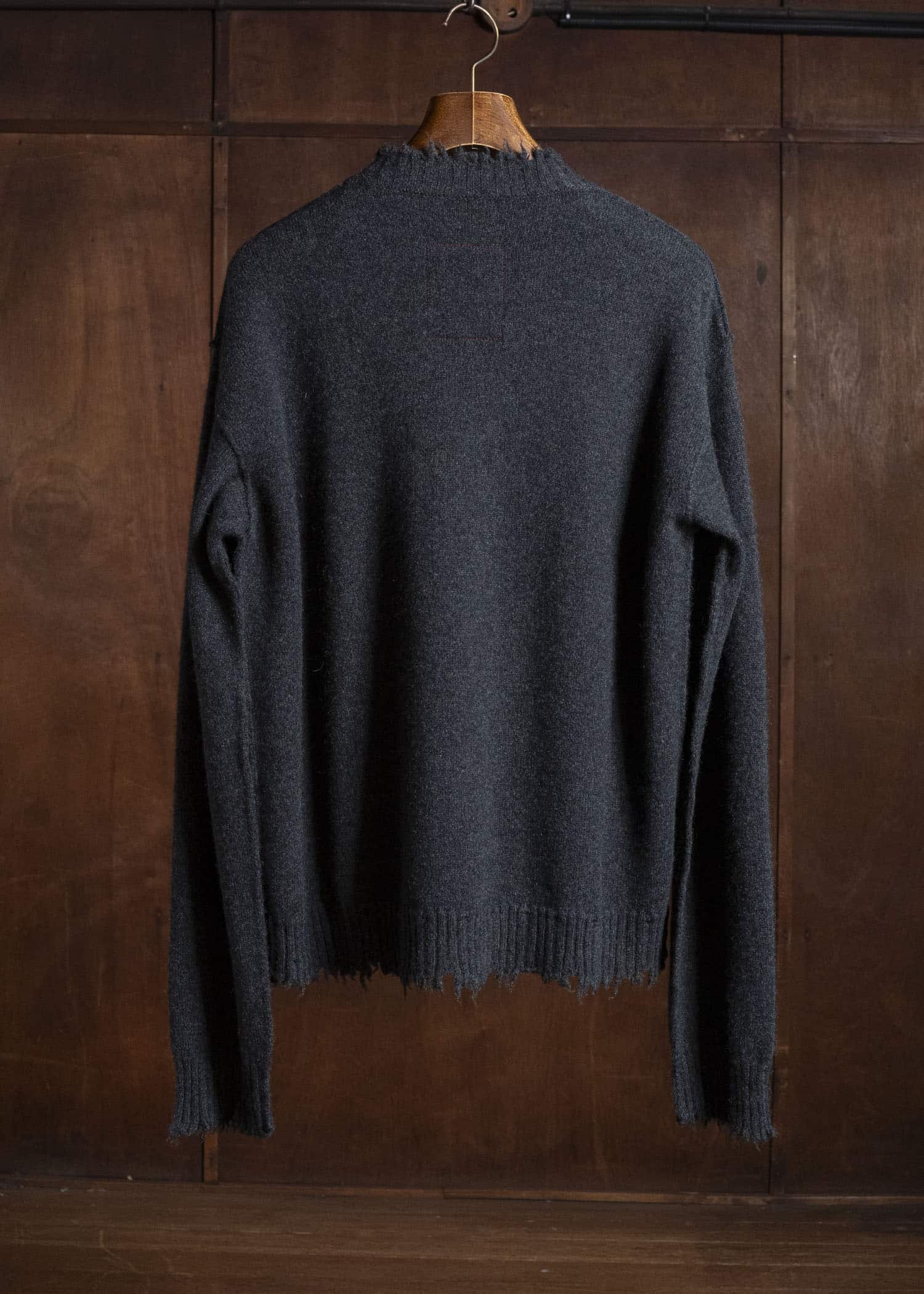 UMA WANG UK7555 ROUND NECK TOP uw890 - dark grey