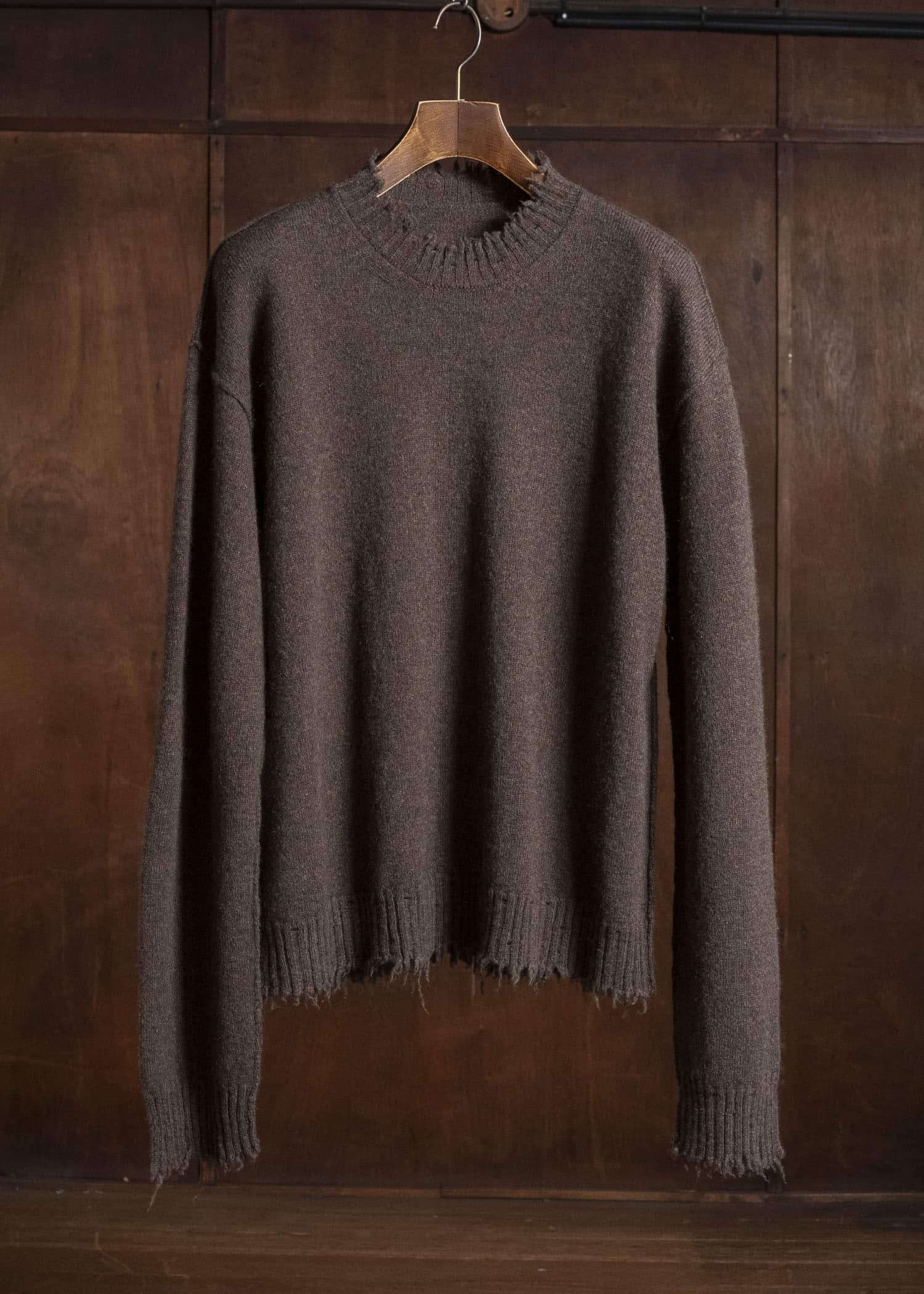 UMA WANG UK7555 ROUND NECK TOP uw600 - brown