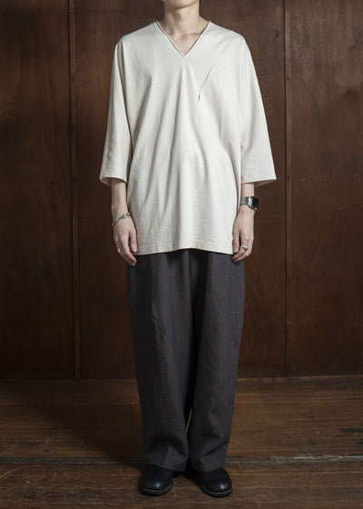 Jurgen Lehl D-pocket V-neck pullover in off-white J0152UBM502-5