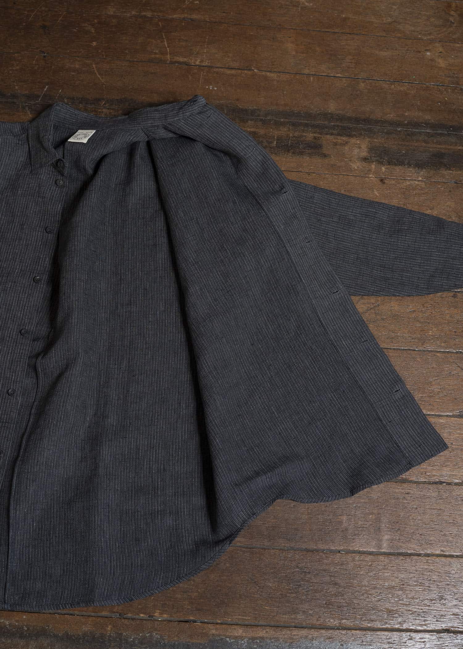 JAN-JAN VAN ESSCHE SHIRT#100 LOOSE DRESS SHIRT WITH CENTER BACK PLEAT Hemp Cloth | Dark Grey Striped