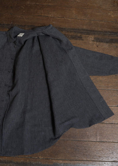 JAN-JAN VAN ESSCHE SHIRT#100 LOOSE DRESS SHIRT WITH CENTER BACK PLEAT Hemp Cloth | Dark Grey Striped