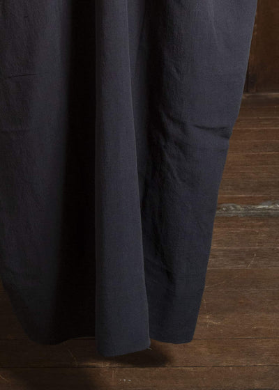 JAN-JAN VAN ESSCHE TUNIC#44 LONG, OVERSIZED TUNIC WITH YOKE AND JET OPENINGS Linen Silk Shirting | Sumi Kuro
