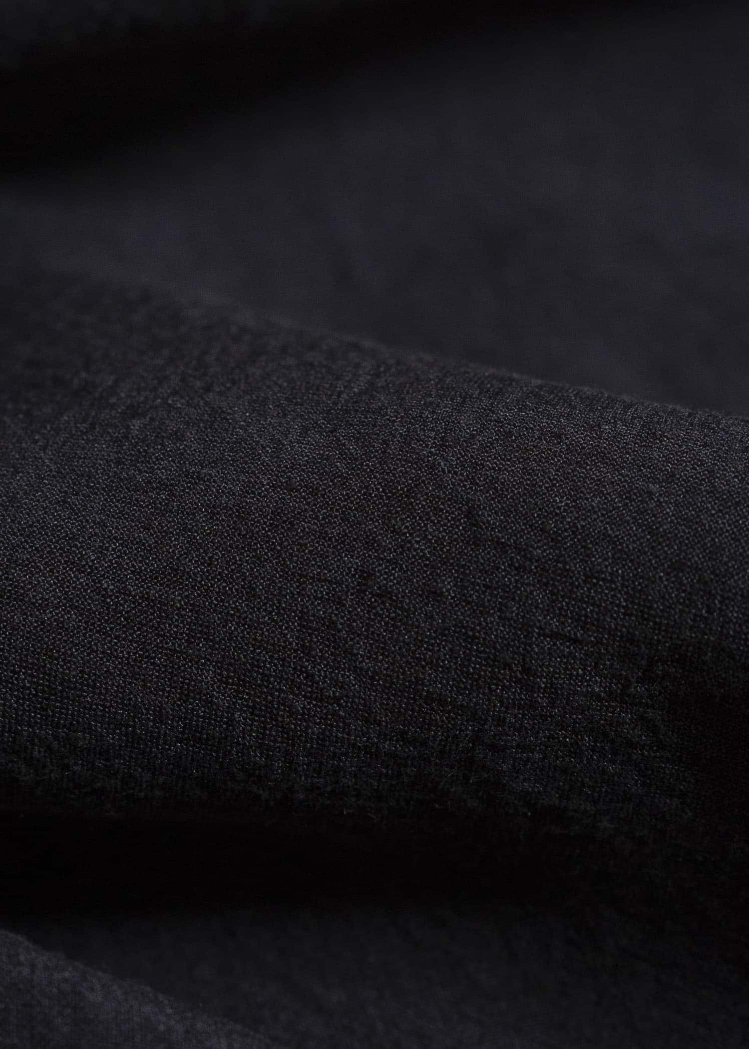 JAN-JAN VAN ESSCHE TUNIC#44 LONG, OVERSIZED TUNIC WITH YOKE AND JET OPENINGS Linen Silk Shirting | Sumi Kuro