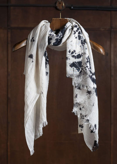 SUZUSAN Herringbone Sea Island Cotton Woven Shawl Madara Shibori 0044C-010-Black - Natural White