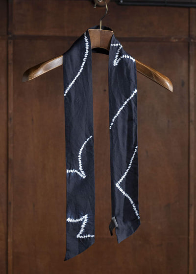 SUZUSAN Silk Twill Woven Narrow Scarf  Mokume Shibori Card 0041S-254-Black - White 0041S-254-Black - White