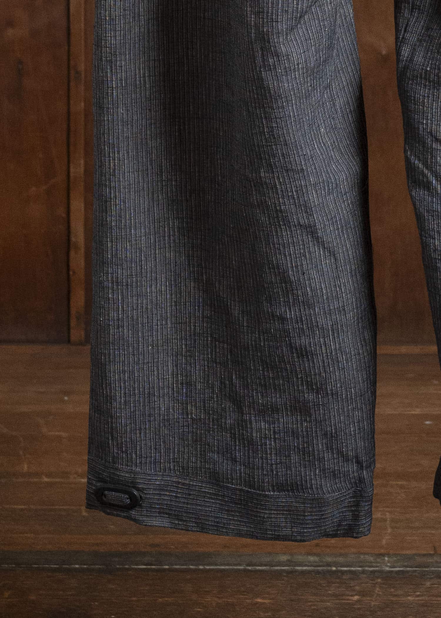 JAN-JAN VAN ESSCHE TROUSERS#91 TRIPLE PLEATED LOOSE TROUSERS WITH ELASTIC WAIST Hemp Cloth | Dark Grey Striped