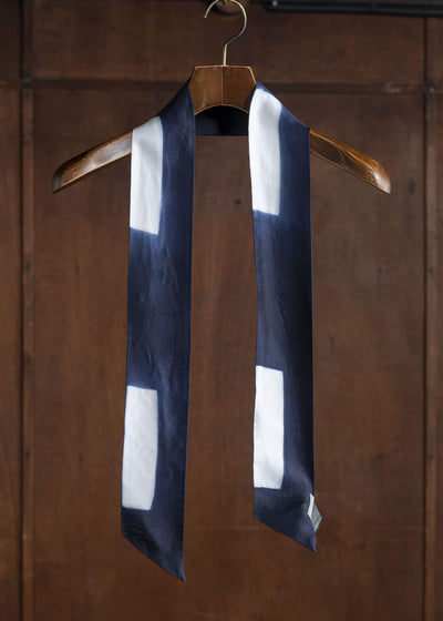 SUZUSAN Silk Twill Woven Narrow Scarf Itajime Shibori Block 0041S-543-Black - White 0041S-543-Black - White