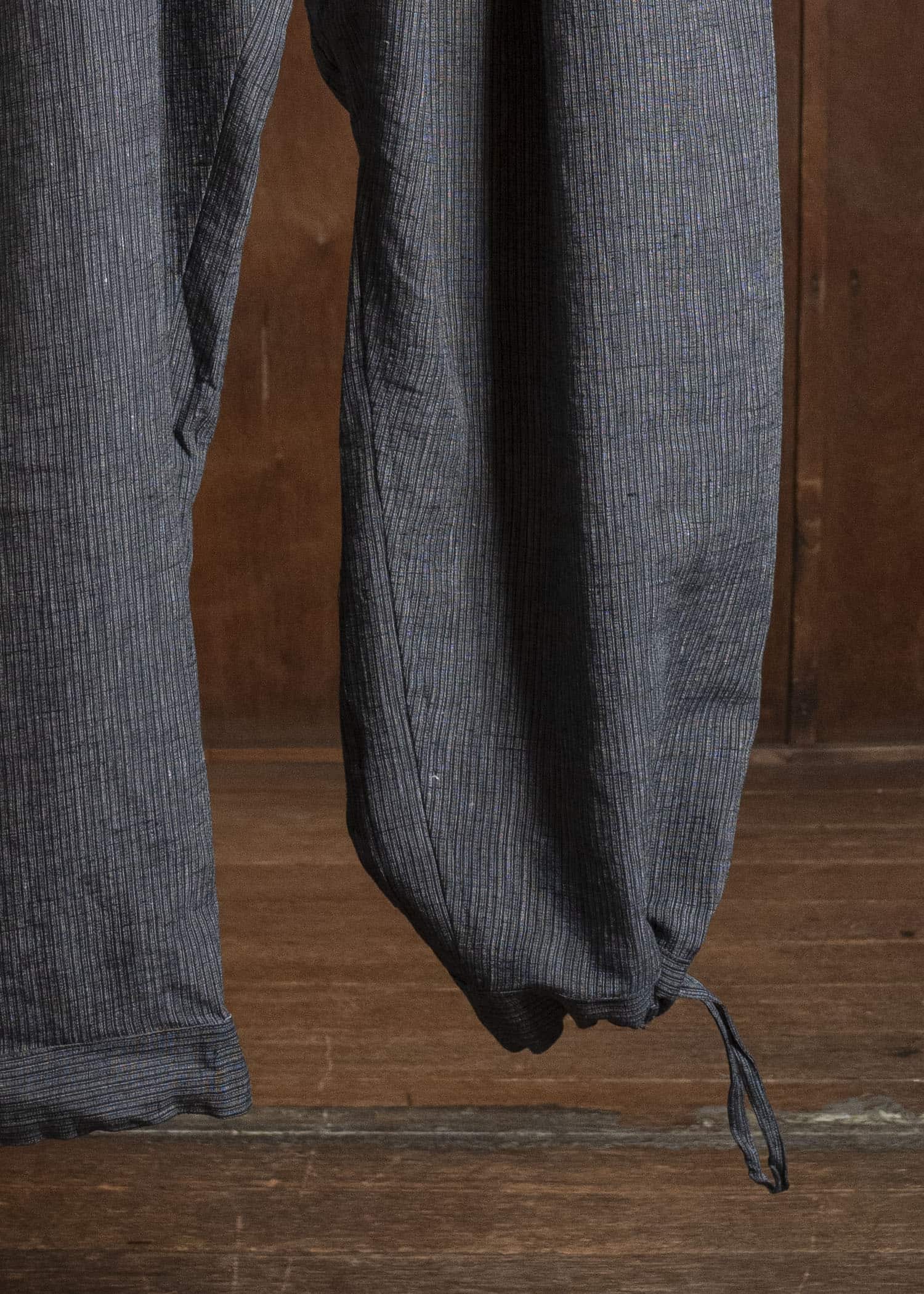 JAN-JAN VAN ESSCHE TROUSERS#91 TRIPLE PLEATED LOOSE TROUSERS WITH ELASTIC WAIST Hemp Cloth | Dark Grey Striped