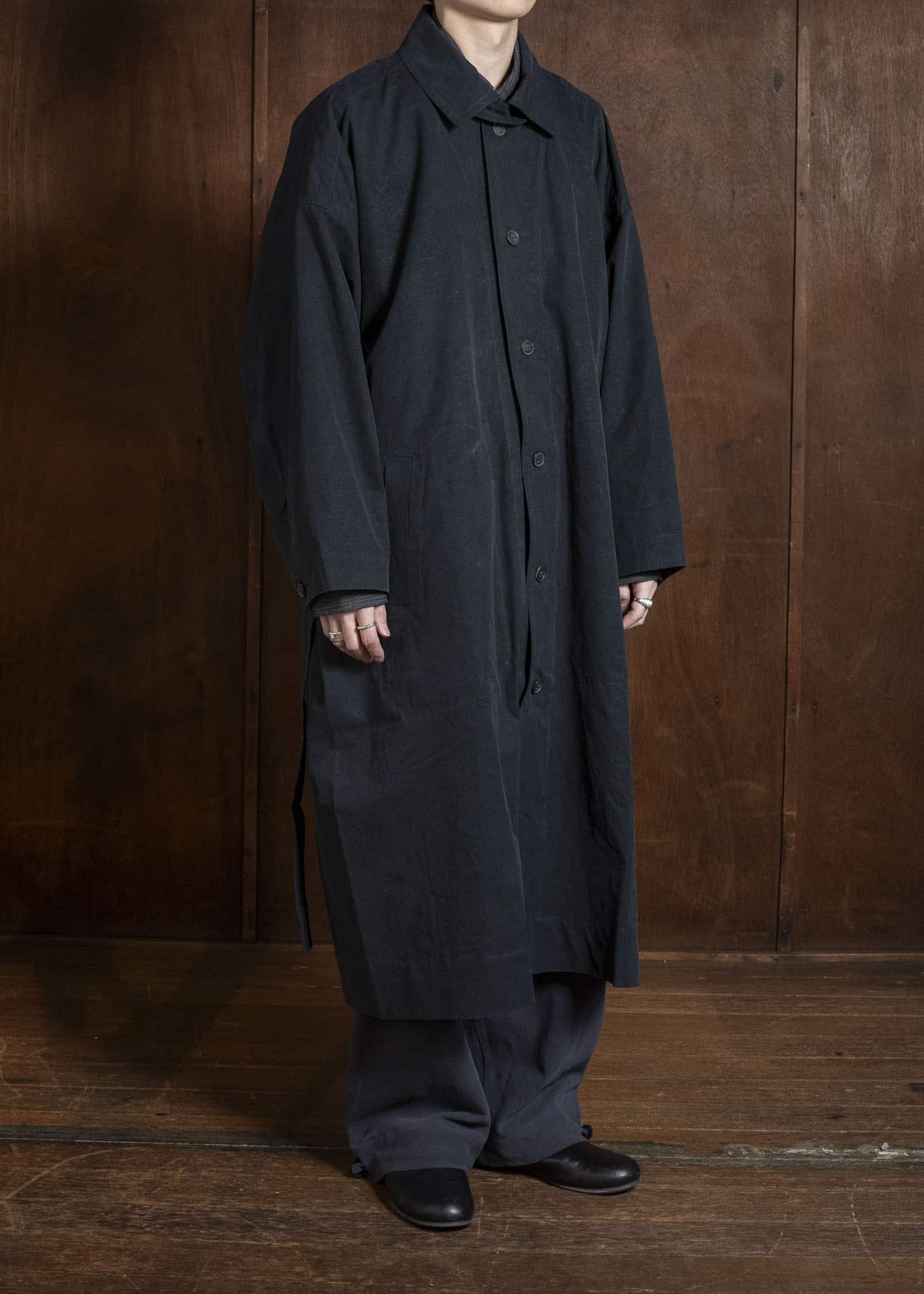 JAN-JAN VAN ESSCHE COAT#34 LONG COAT JET POCKETS, BACK SPLIT, BELT, UNLINED Time Washed Light | Off Black