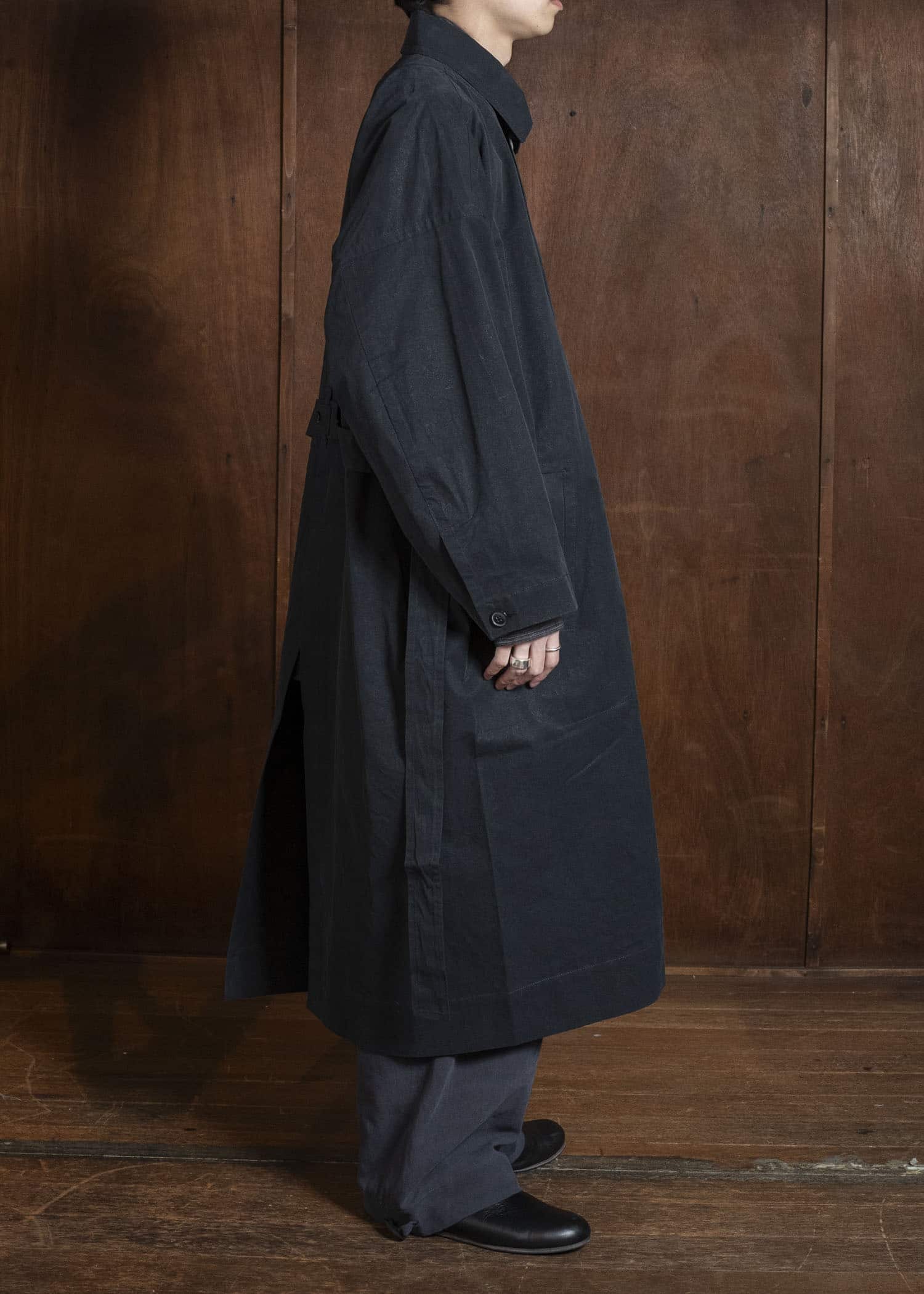 JAN-JAN VAN ESSCHE COAT#34 LONG COAT JET POCKETS, BACK SPLIT, BELT, UNLINED Time Washed Light | Off Black
