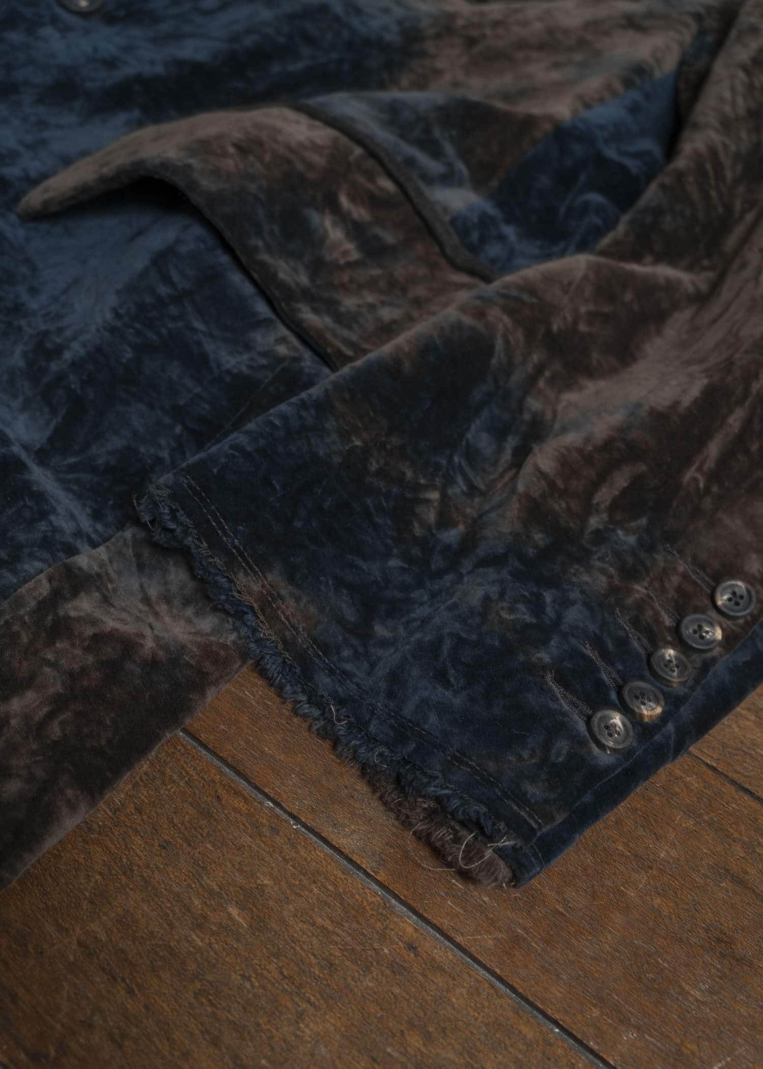 ZIGGY CHEN 0M2531102 VELVET LONG COAT 25