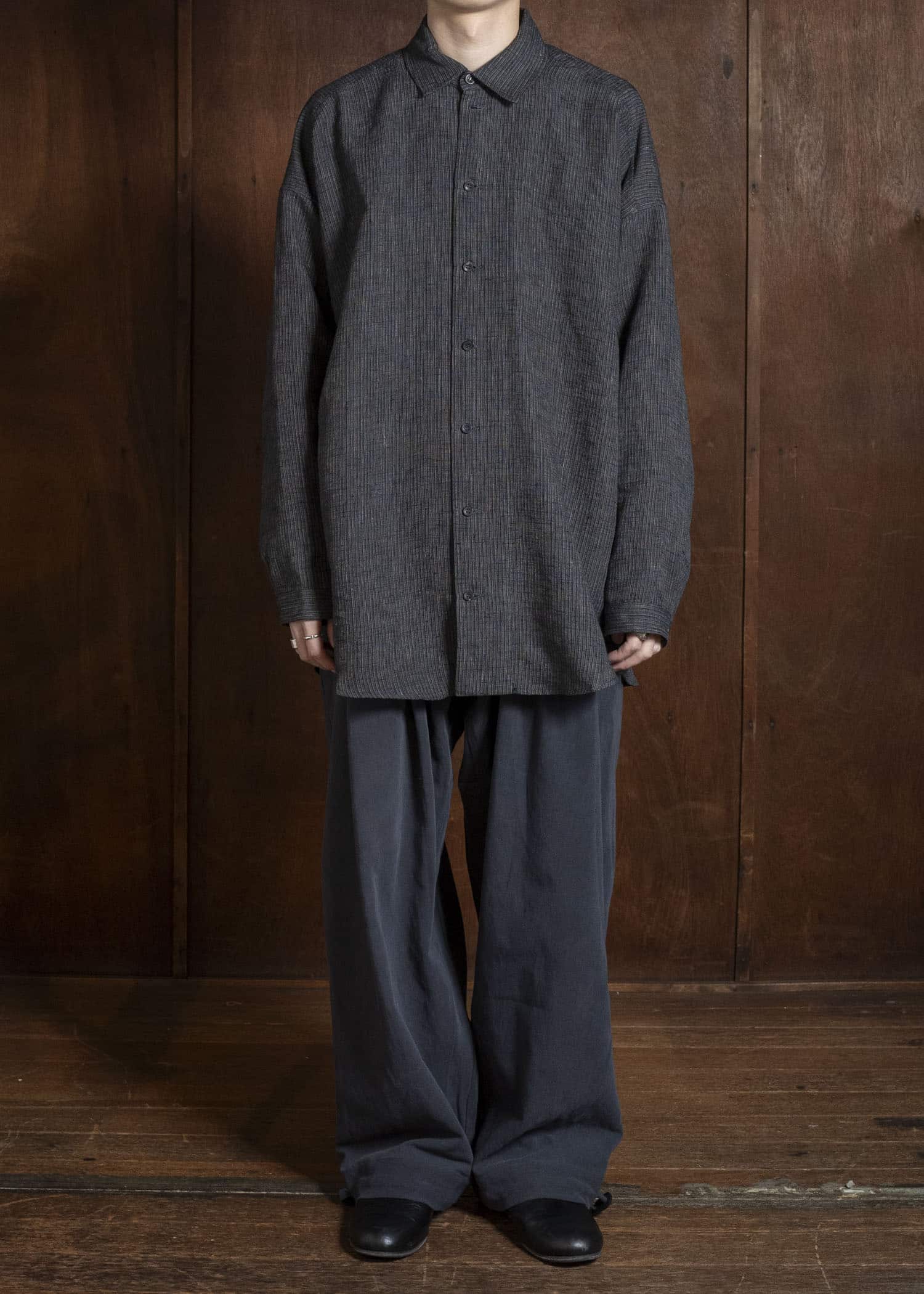 JAN-JAN VAN ESSCHE SHIRT#100 LOOSE DRESS SHIRT WITH CENTER BACK PLEAT Hemp Cloth | Dark Grey Striped