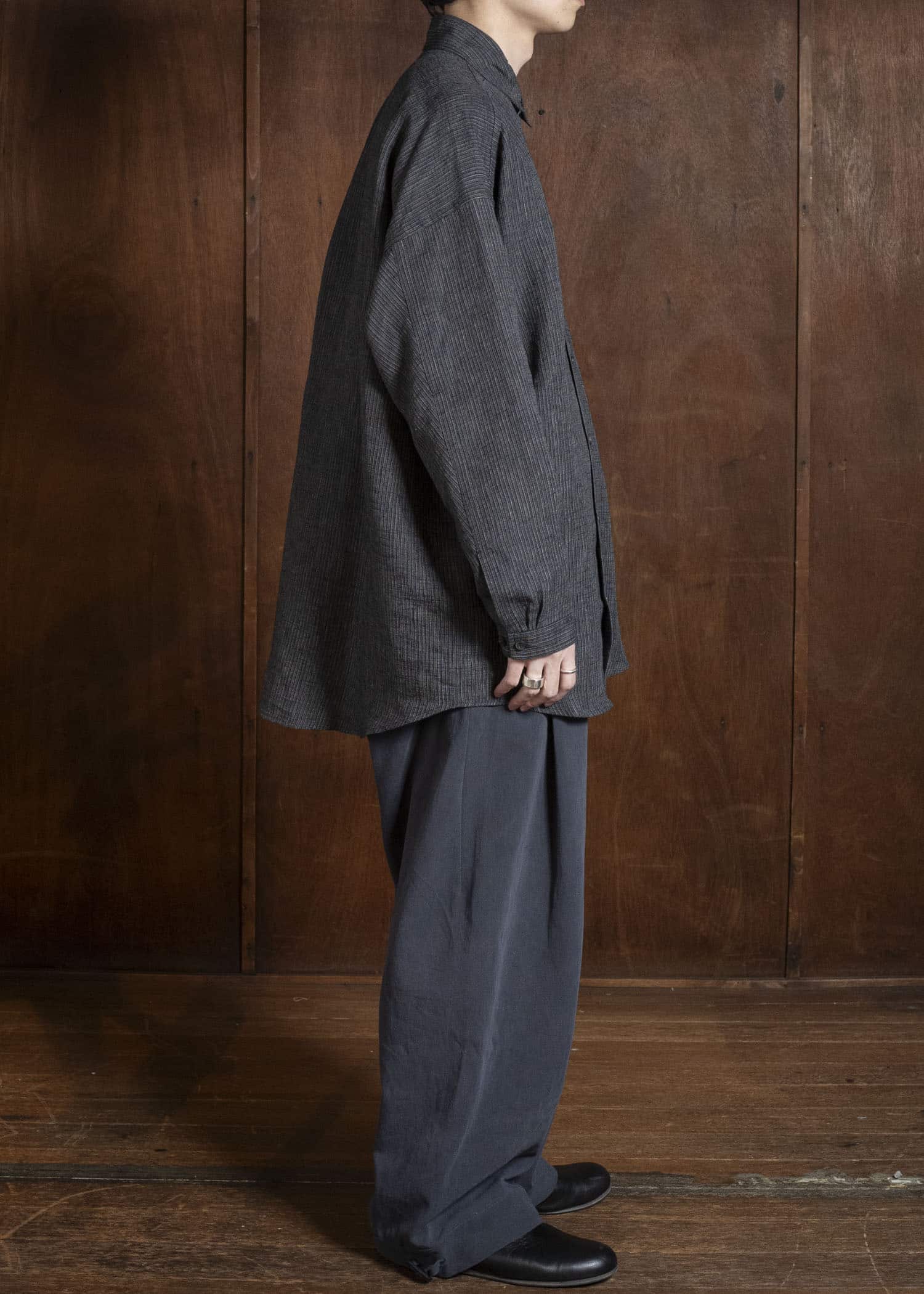 JAN-JAN VAN ESSCHE SHIRT#100 LOOSE DRESS SHIRT WITH CENTER BACK PLEAT Hemp Cloth | Dark Grey Striped