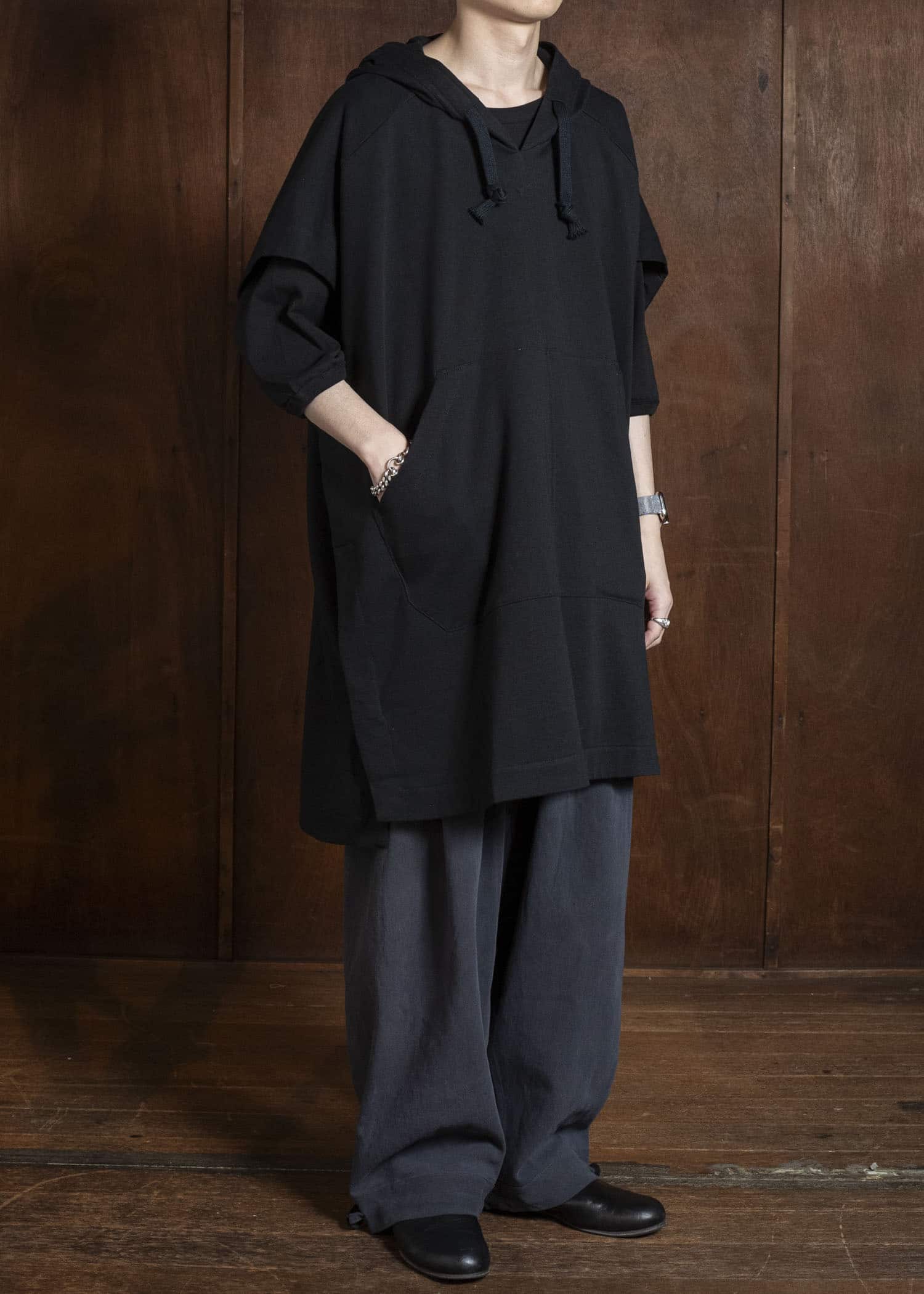 JAN-JAN VAN ESSCHE SWEAT#69 SLEEVELESS HOODIE WITH SIDE SPLITS & POUCH POCKET Org. Co Li Sweat | Summer