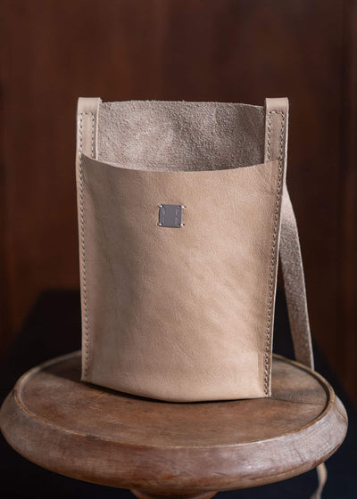 GUIDI PKT1 PHONE HOLDER SHOULDER CASE CO166T Horse Full Grain