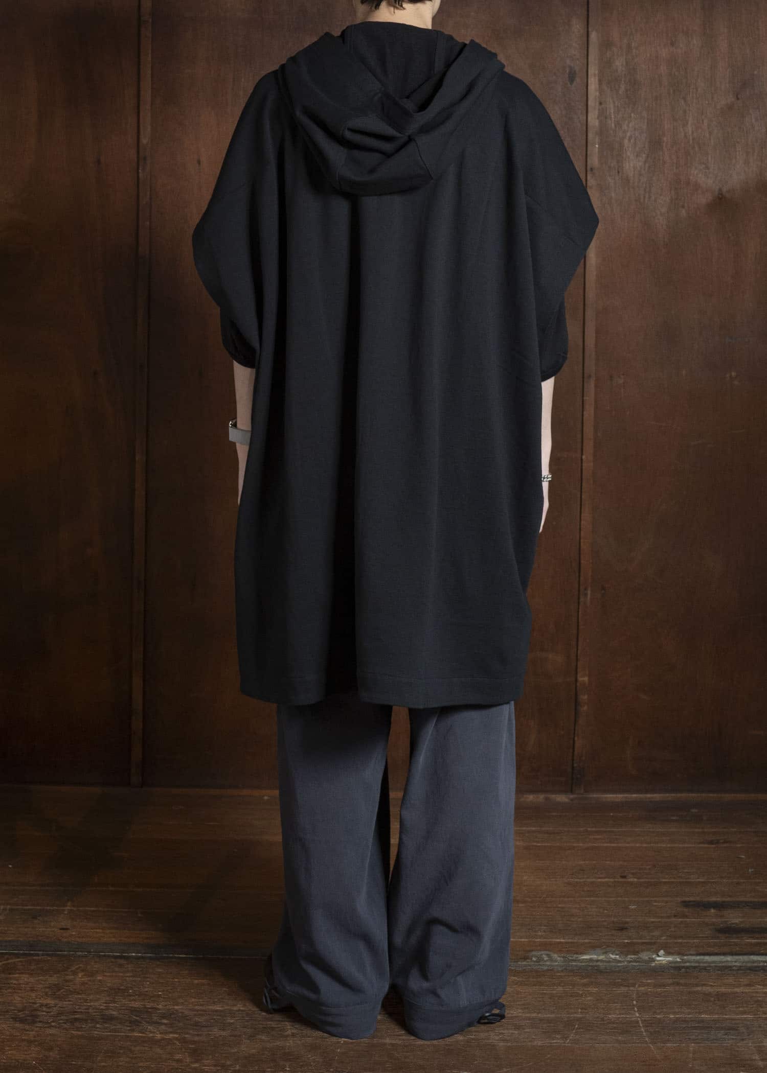 JAN-JAN VAN ESSCHE SWEAT#69 SLEEVELESS HOODIE WITH SIDE SPLITS & POUCH POCKET Org. Co Li Sweat | Summer