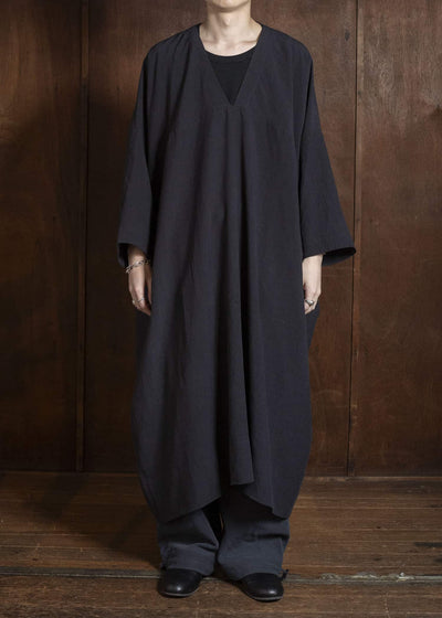 JAN-JAN VAN ESSCHE TUNIC#44 LONG, OVERSIZED TUNIC WITH YOKE AND JET OPENINGS Linen Silk Shirting | Sumi Kuro