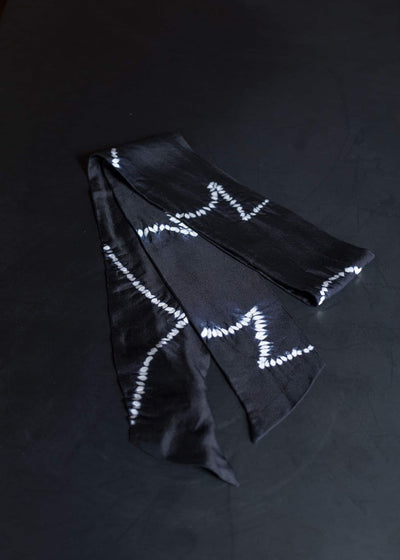 SUZUSAN Silk Twill Woven Narrow Scarf  Mokume Shibori Card 0041S-254-Black - White 0041S-254-Black - White